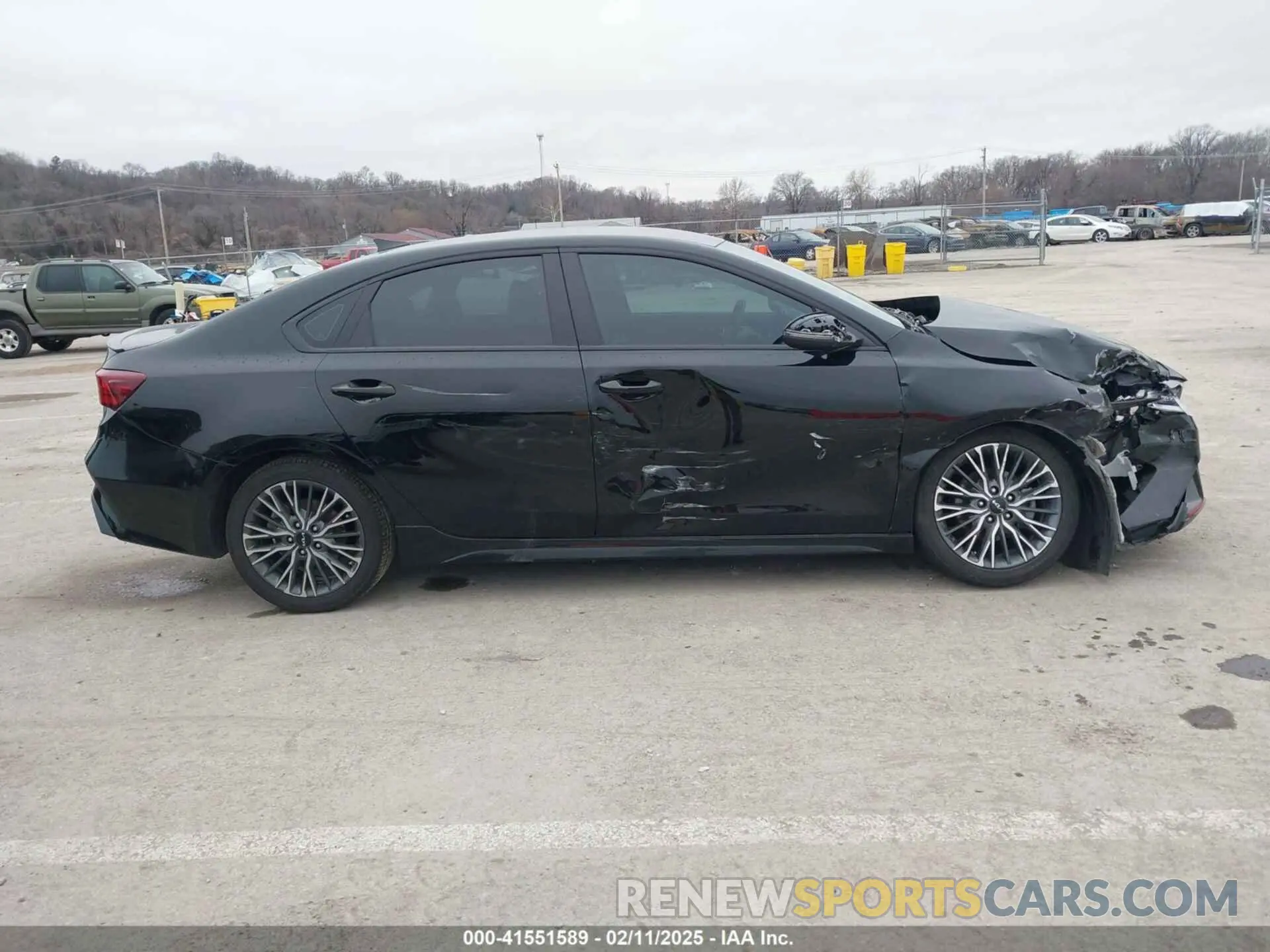 13 Photograph of a damaged car 3KPF54AD4RE739123 KIA FORTE 2024