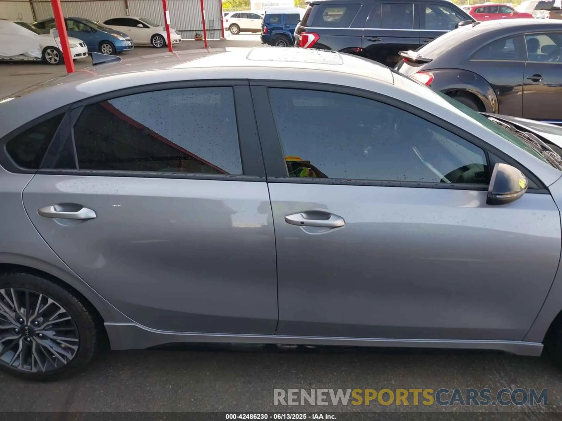 14 Photograph of a damaged car 3KPF54AD4RE745262 KIA FORTE 2024