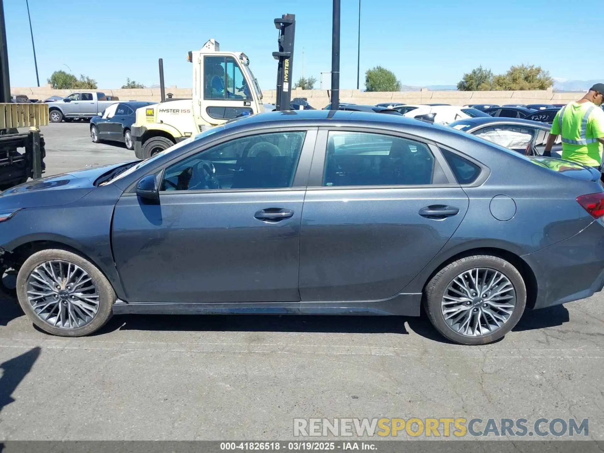 14 Photograph of a damaged car 3KPF54AD4RE803242 KIA FORTE 2024