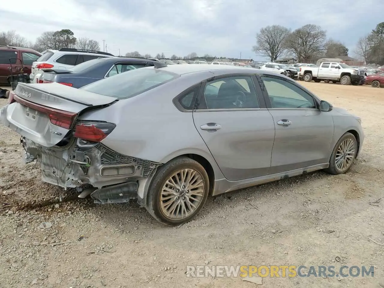 3 Photograph of a damaged car 3KPF54AD5RE691213 KIA FORTE 2024