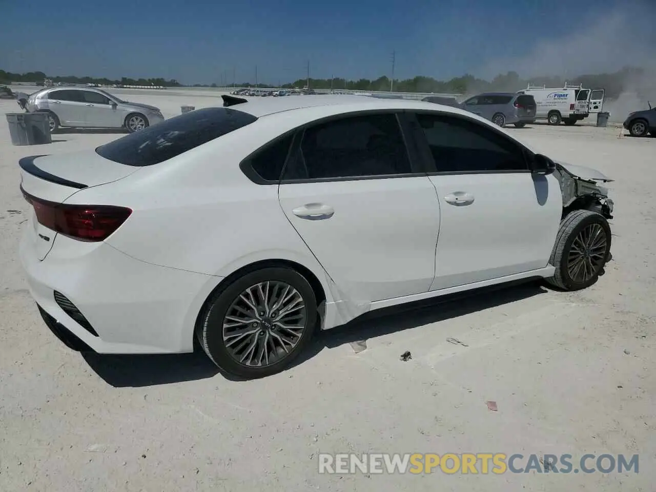 3 Photograph of a damaged car 3KPF54AD5RE692877 KIA FORTE 2024