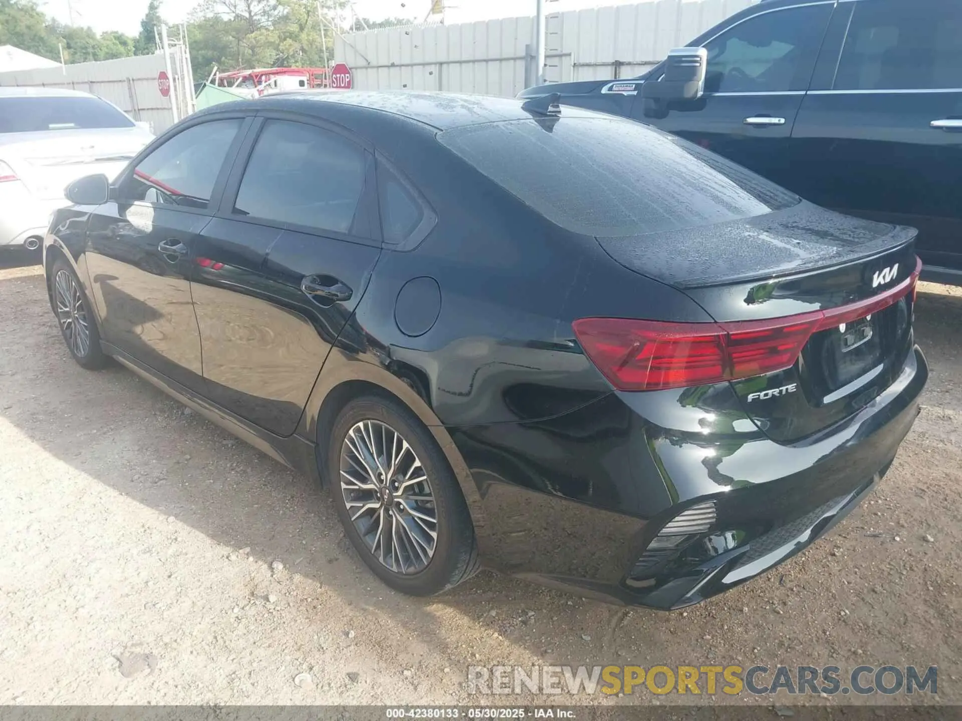 3 Photograph of a damaged car 3KPF54AD6RE720394 KIA FORTE 2024
