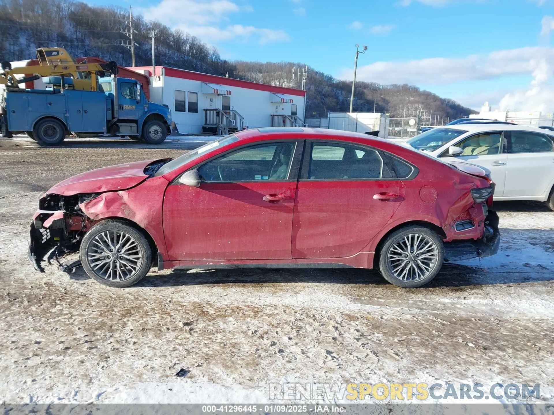 15 Photograph of a damaged car 3KPF54AD6RE742802 KIA FORTE 2024