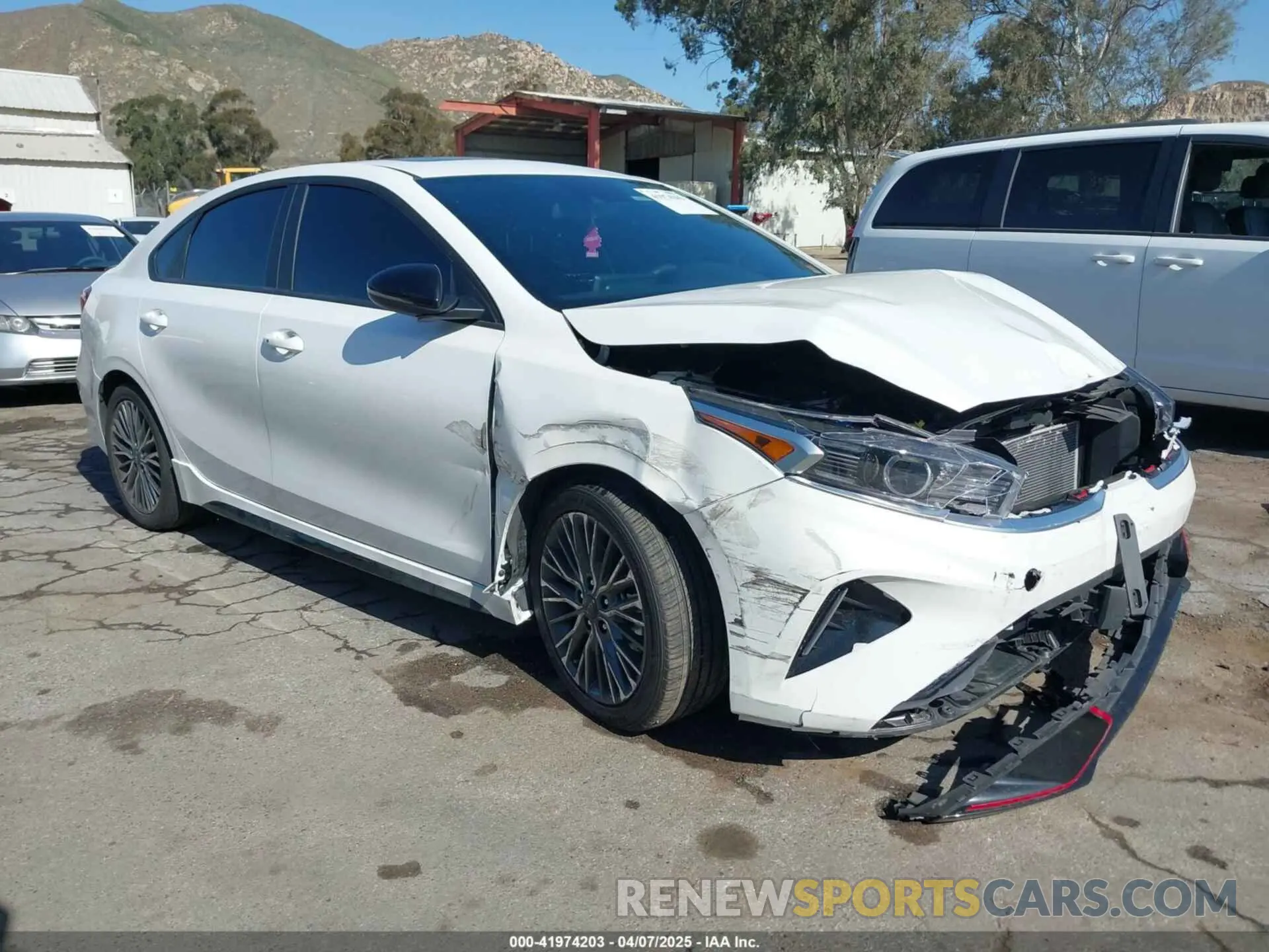 1 Photograph of a damaged car 3KPF54AD6RE767733 KIA FORTE 2024