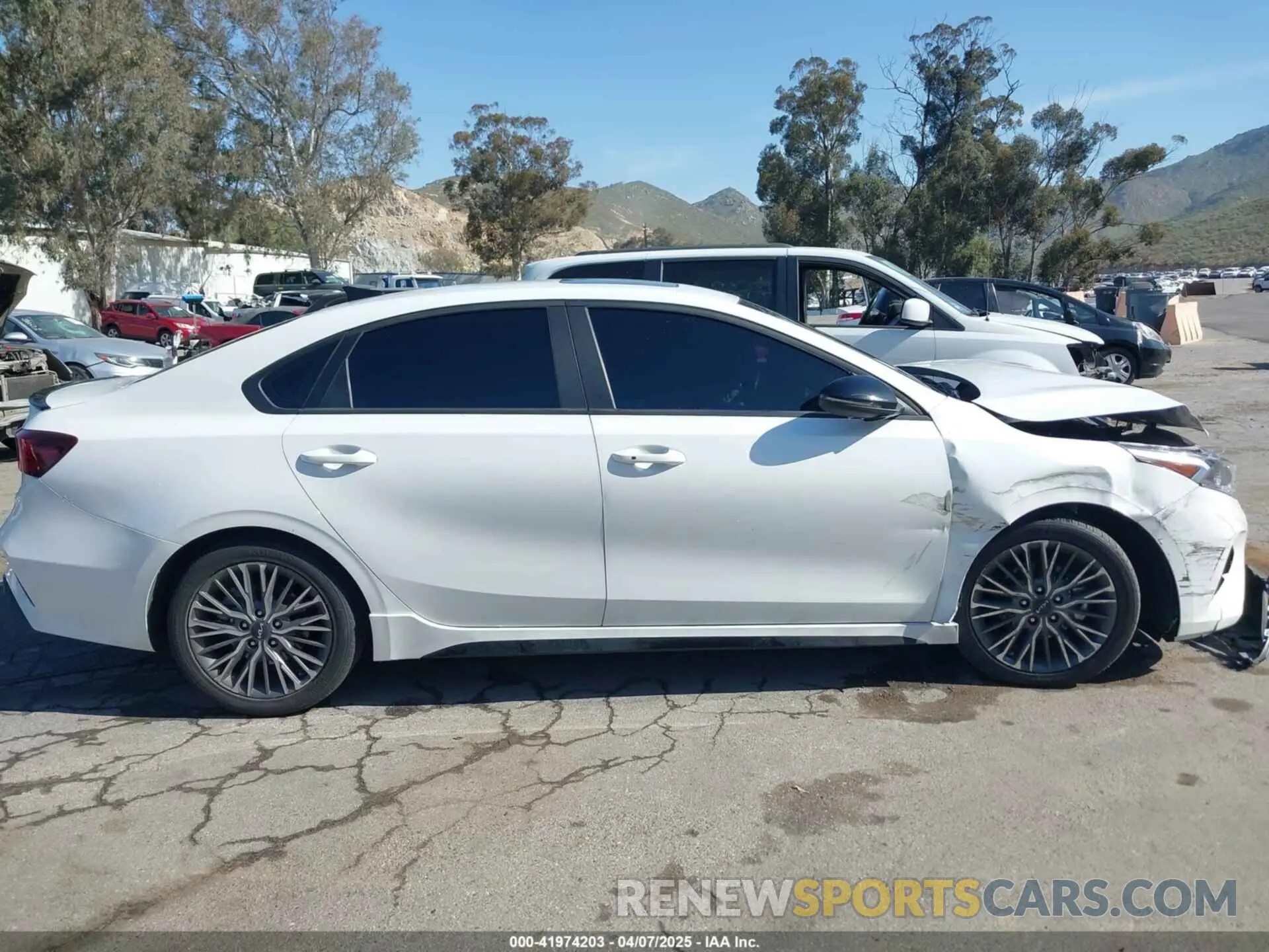 13 Photograph of a damaged car 3KPF54AD6RE767733 KIA FORTE 2024