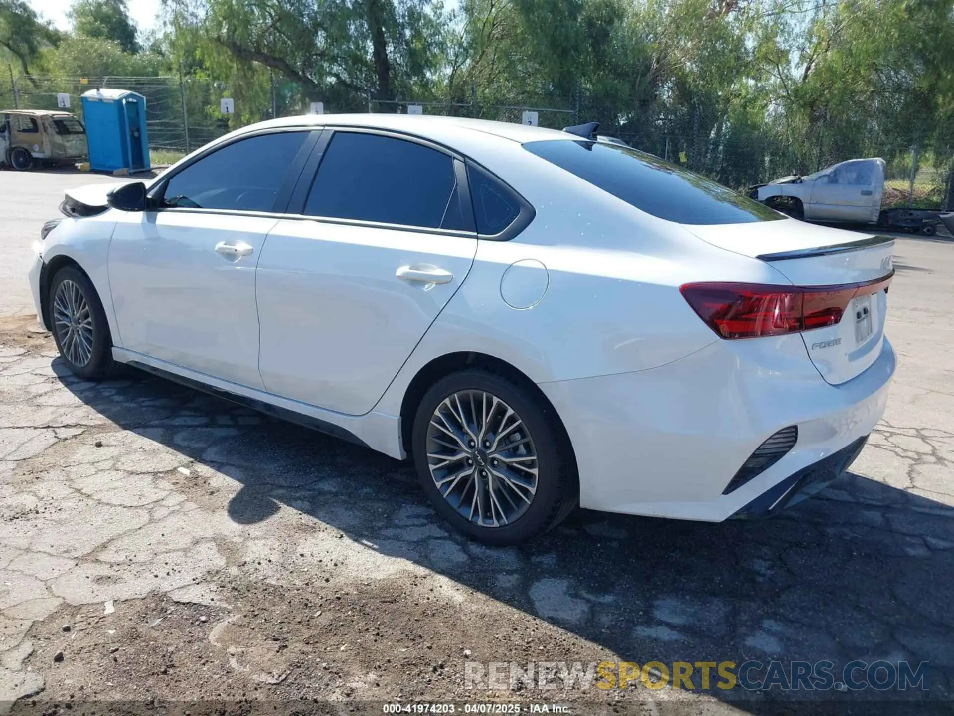 3 Photograph of a damaged car 3KPF54AD6RE767733 KIA FORTE 2024