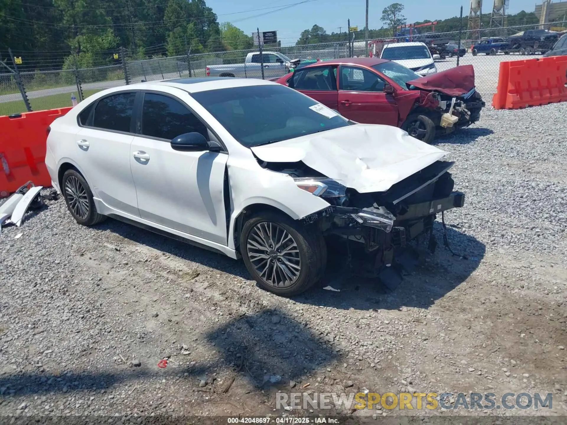 1 Photograph of a damaged car 3KPF54AD7RE692573 KIA FORTE 2024