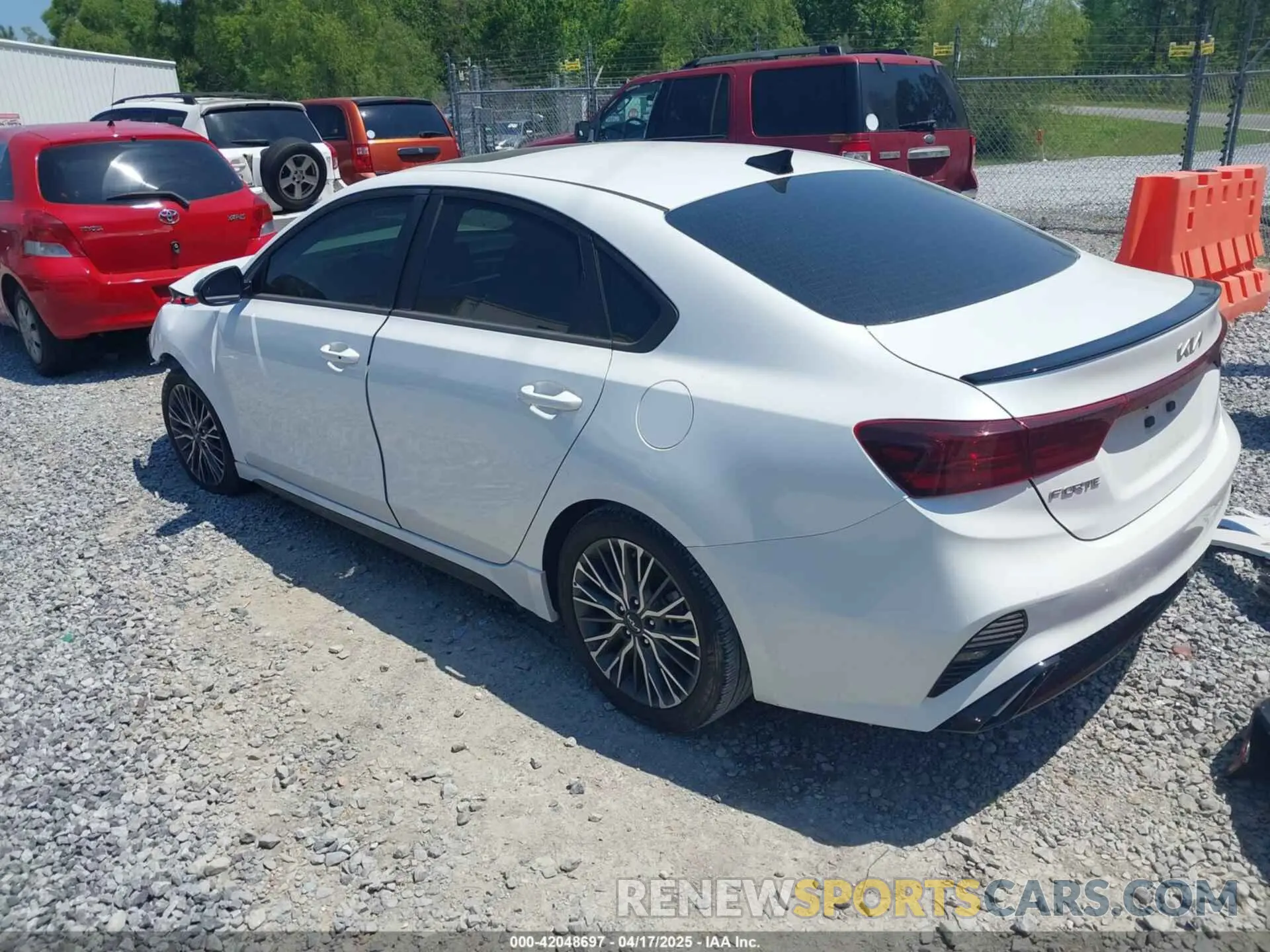 3 Photograph of a damaged car 3KPF54AD7RE692573 KIA FORTE 2024
