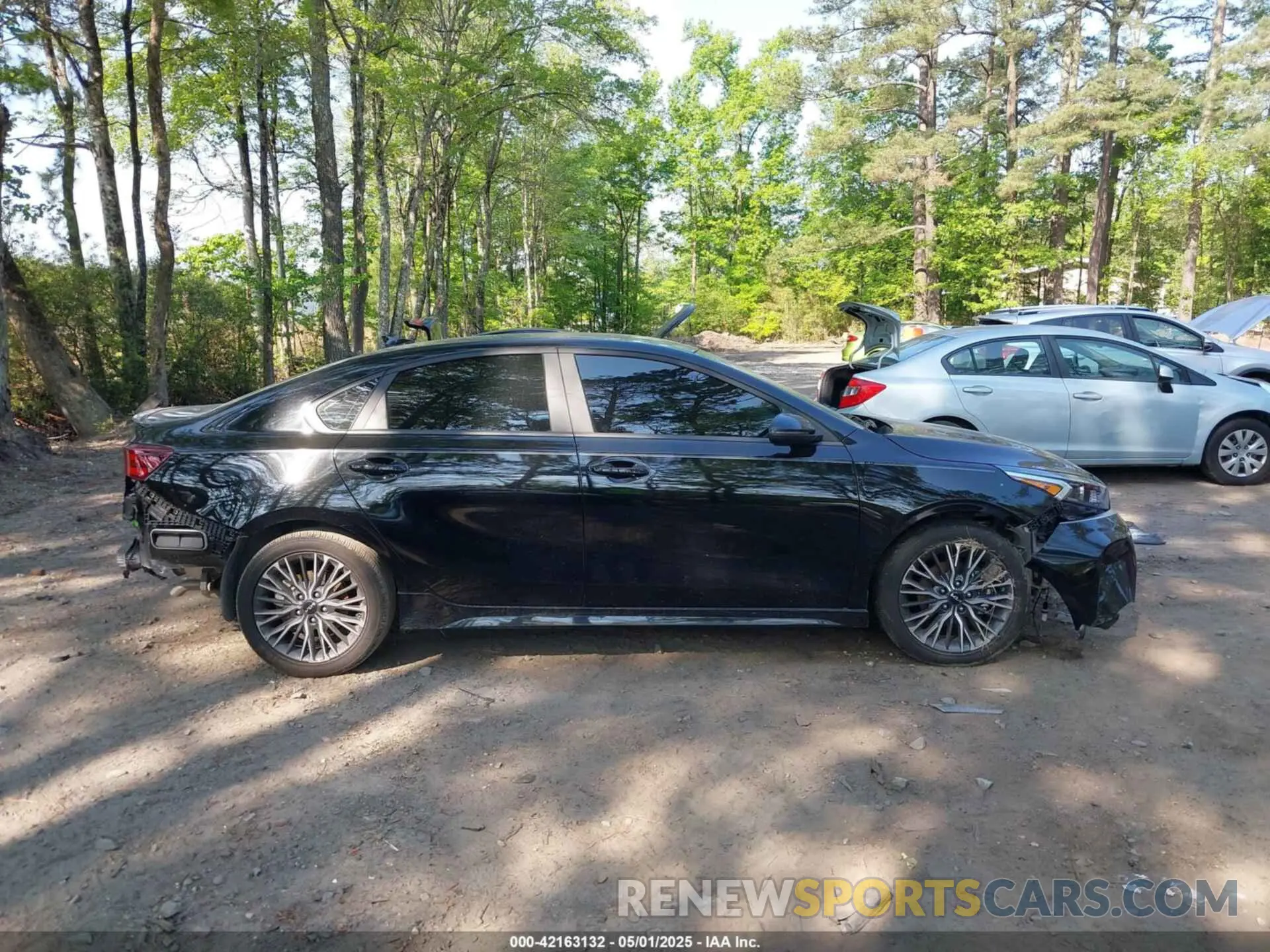 14 Photograph of a damaged car 3KPF54AD7RE701806 KIA FORTE 2024