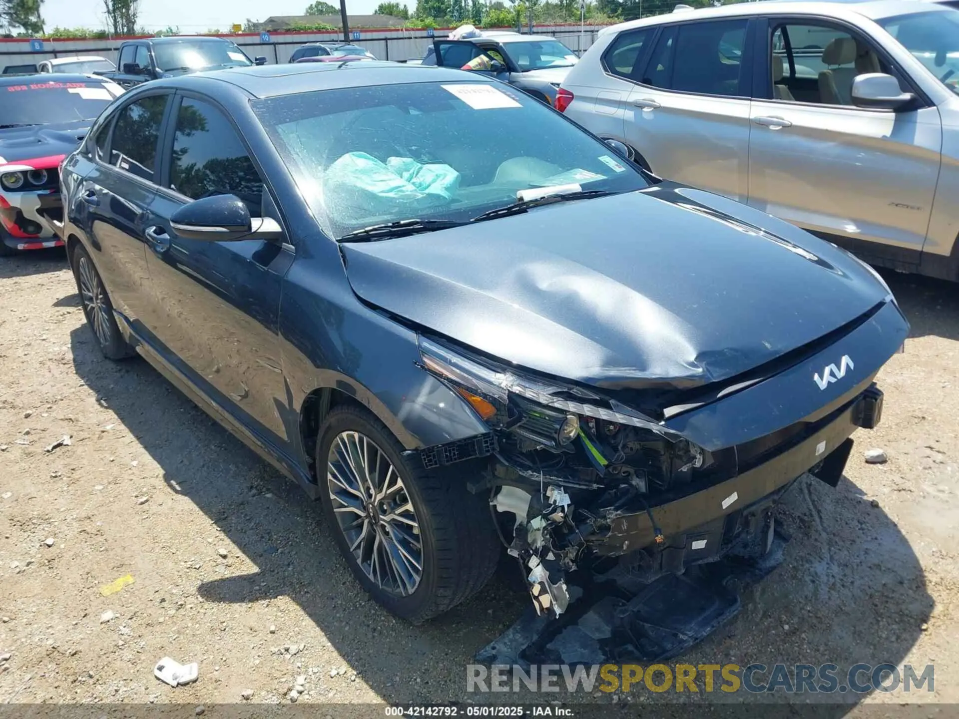 1 Photograph of a damaged car 3KPF54AD8RE715682 KIA FORTE 2024