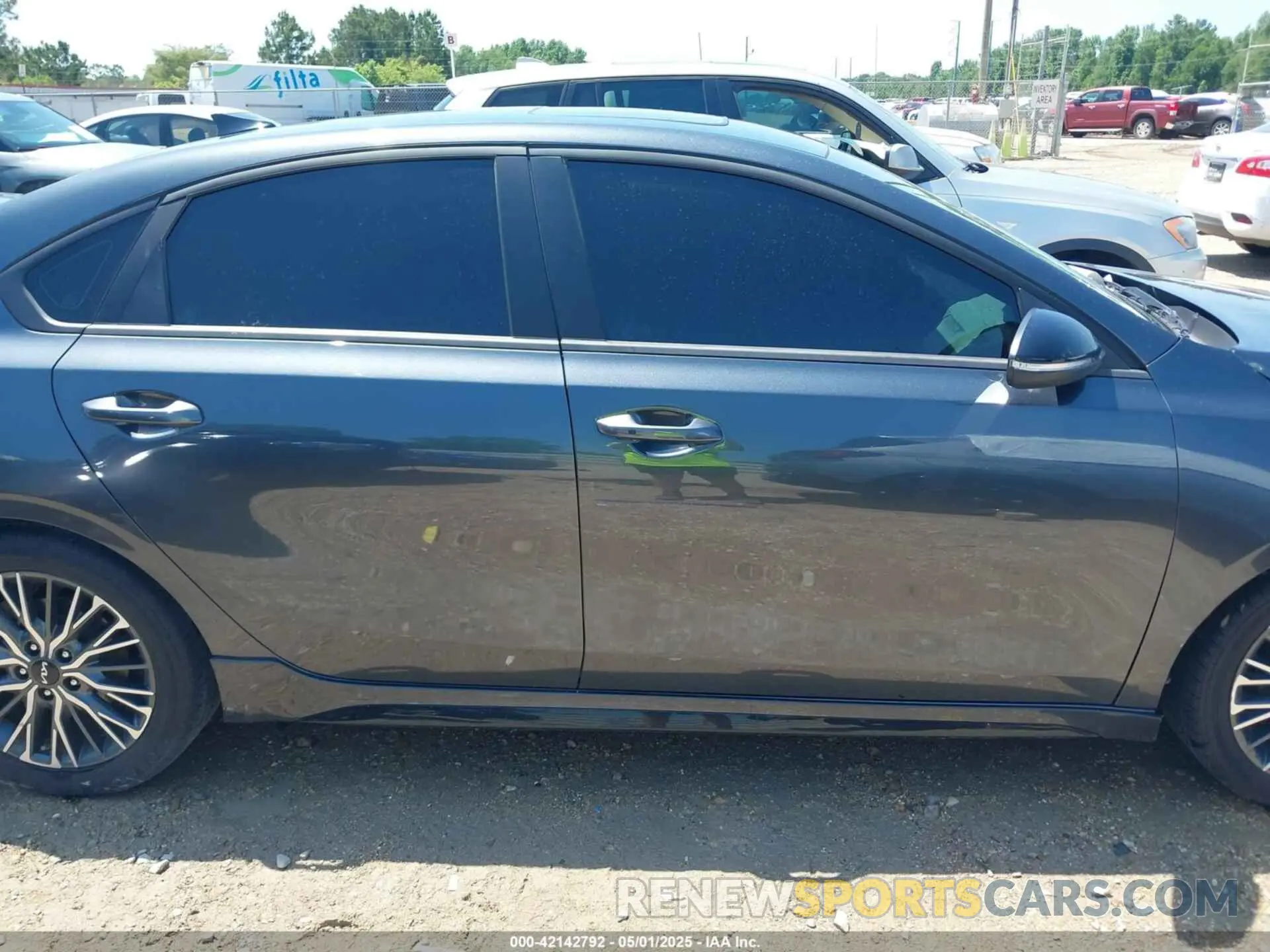 14 Photograph of a damaged car 3KPF54AD8RE715682 KIA FORTE 2024
