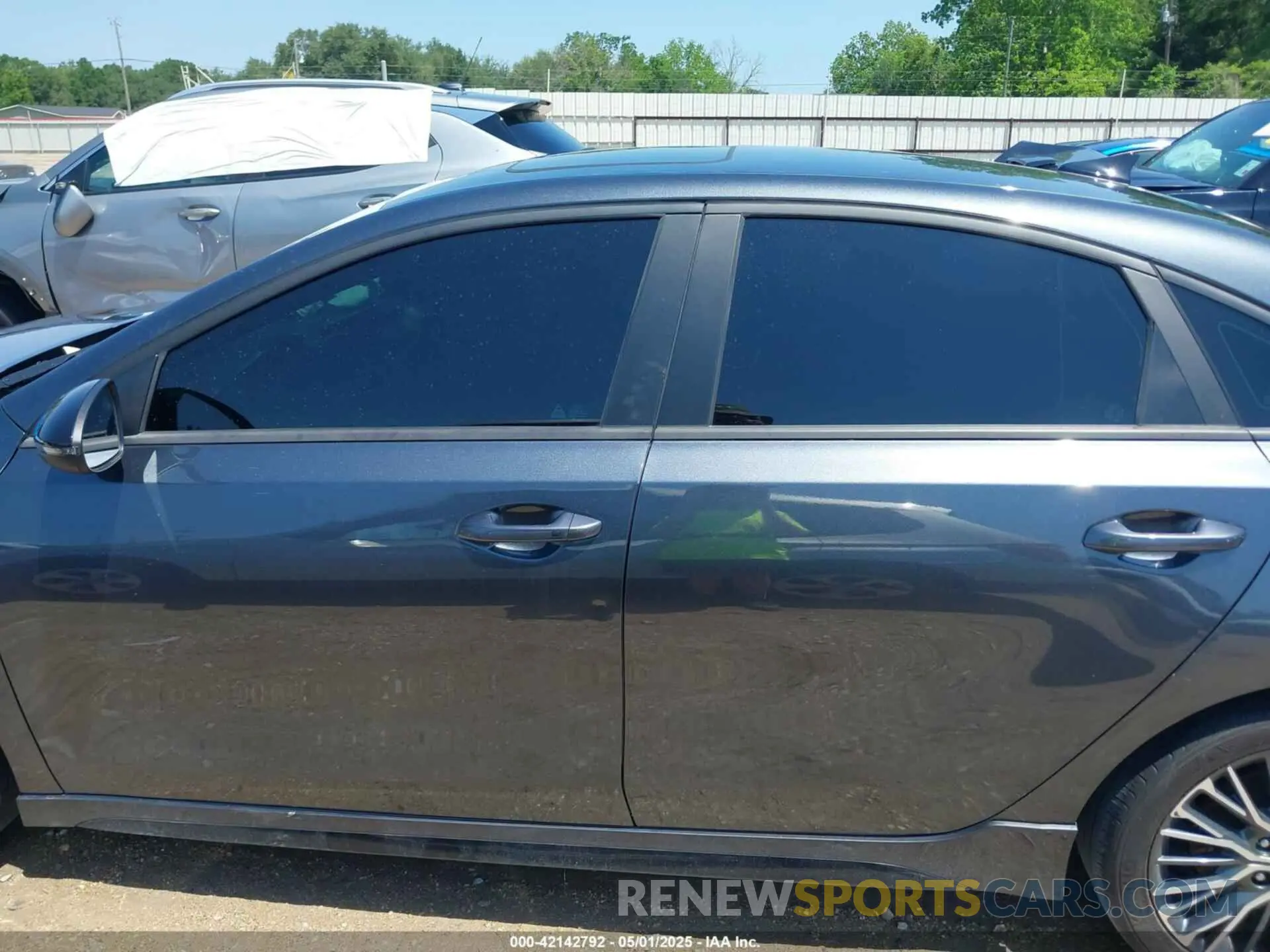 15 Photograph of a damaged car 3KPF54AD8RE715682 KIA FORTE 2024