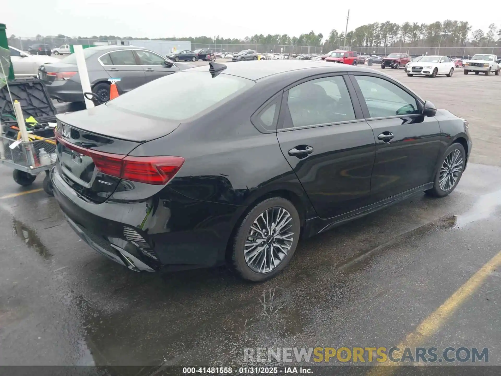 4 Photograph of a damaged car 3KPF54AD8RE721479 KIA FORTE 2024