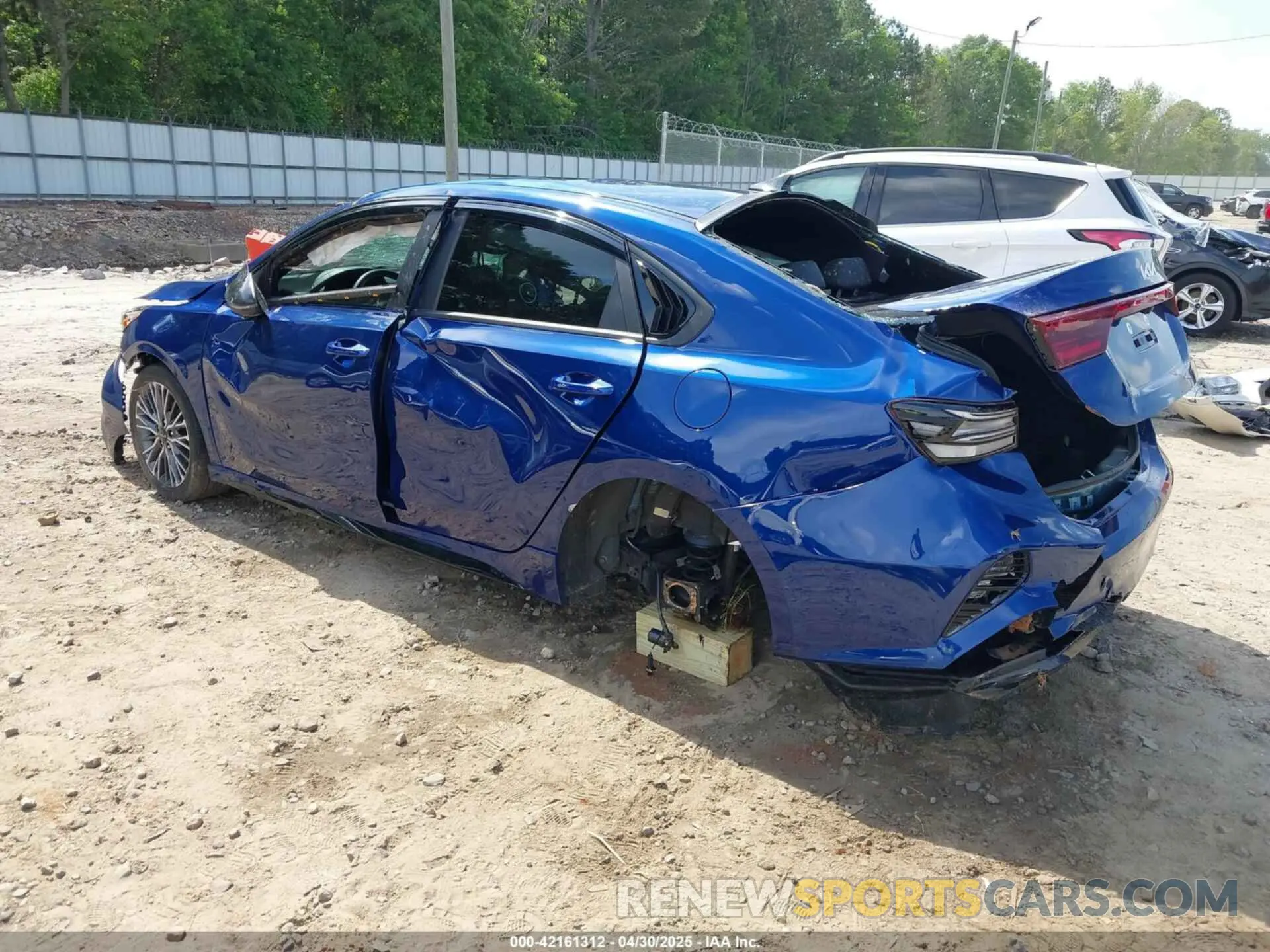 3 Photograph of a damaged car 3KPF54AD8RE809500 KIA FORTE 2024