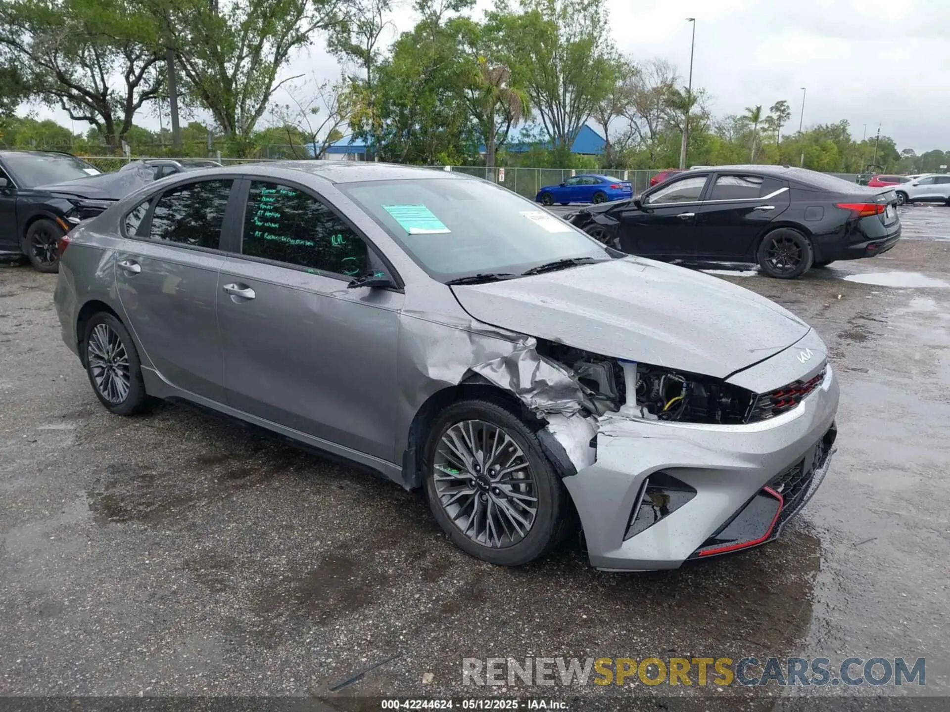 1 Photograph of a damaged car 3KPF54AD8RE828578 KIA FORTE 2024