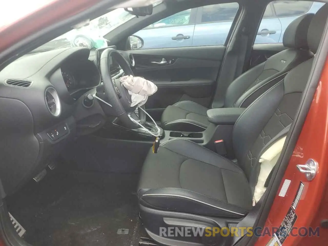 7 Photograph of a damaged car 3KPF54AD9RE698567 KIA FORTE 2024