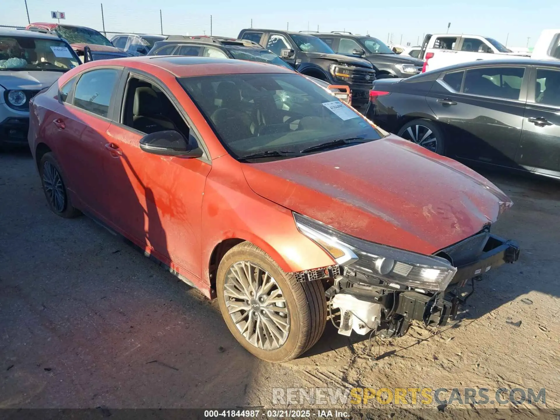 1 Photograph of a damaged car 3KPF54AD9RE735469 KIA FORTE 2024