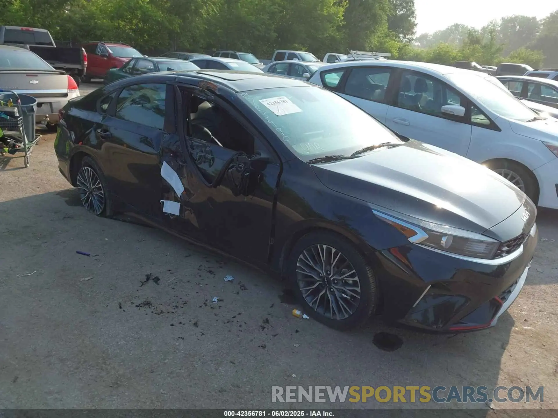 1 Photograph of a damaged car 3KPF54AD9RE783490 KIA FORTE 2024
