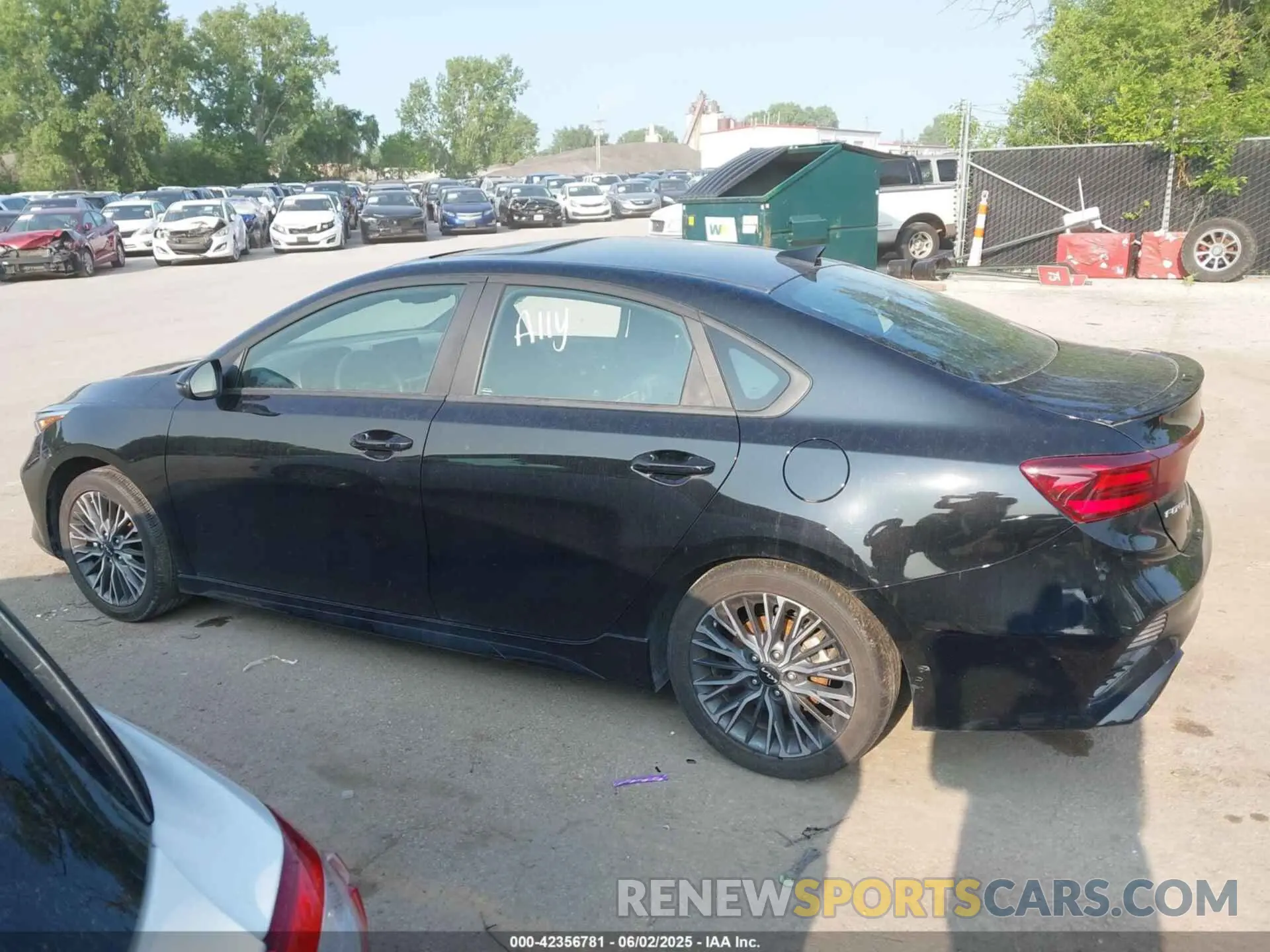 13 Photograph of a damaged car 3KPF54AD9RE783490 KIA FORTE 2024