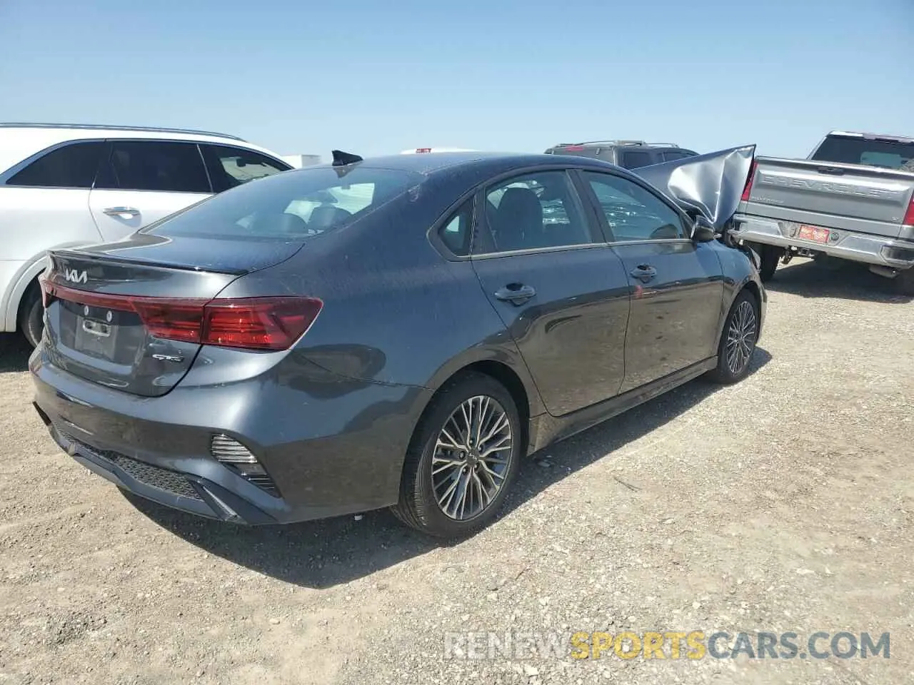 3 Photograph of a damaged car 3KPF54AD9RE786311 KIA FORTE 2024