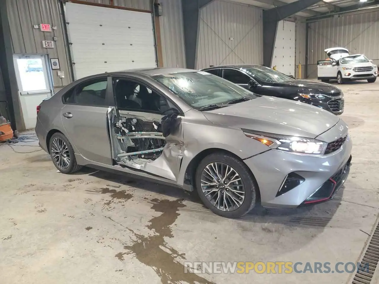 4 Photograph of a damaged car 3KPF54ADXRE691949 KIA FORTE 2024