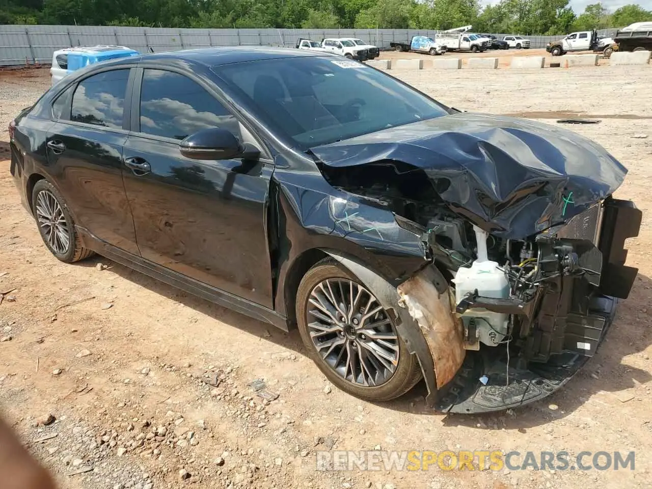 4 Photograph of a damaged car 3KPF54ADXRE720267 KIA FORTE 2024