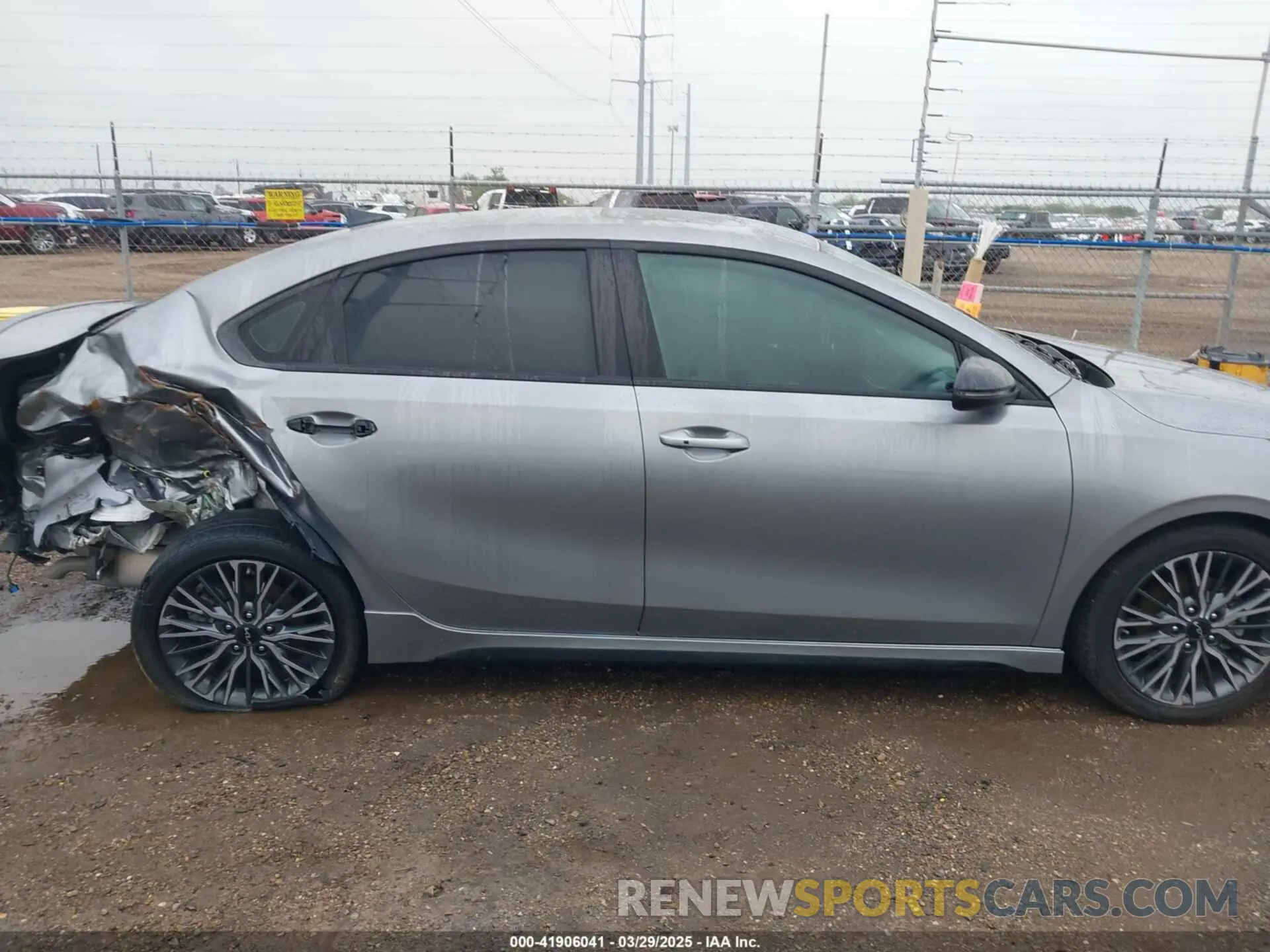 13 Photograph of a damaged car 3KPF54ADXRE724304 KIA FORTE 2024