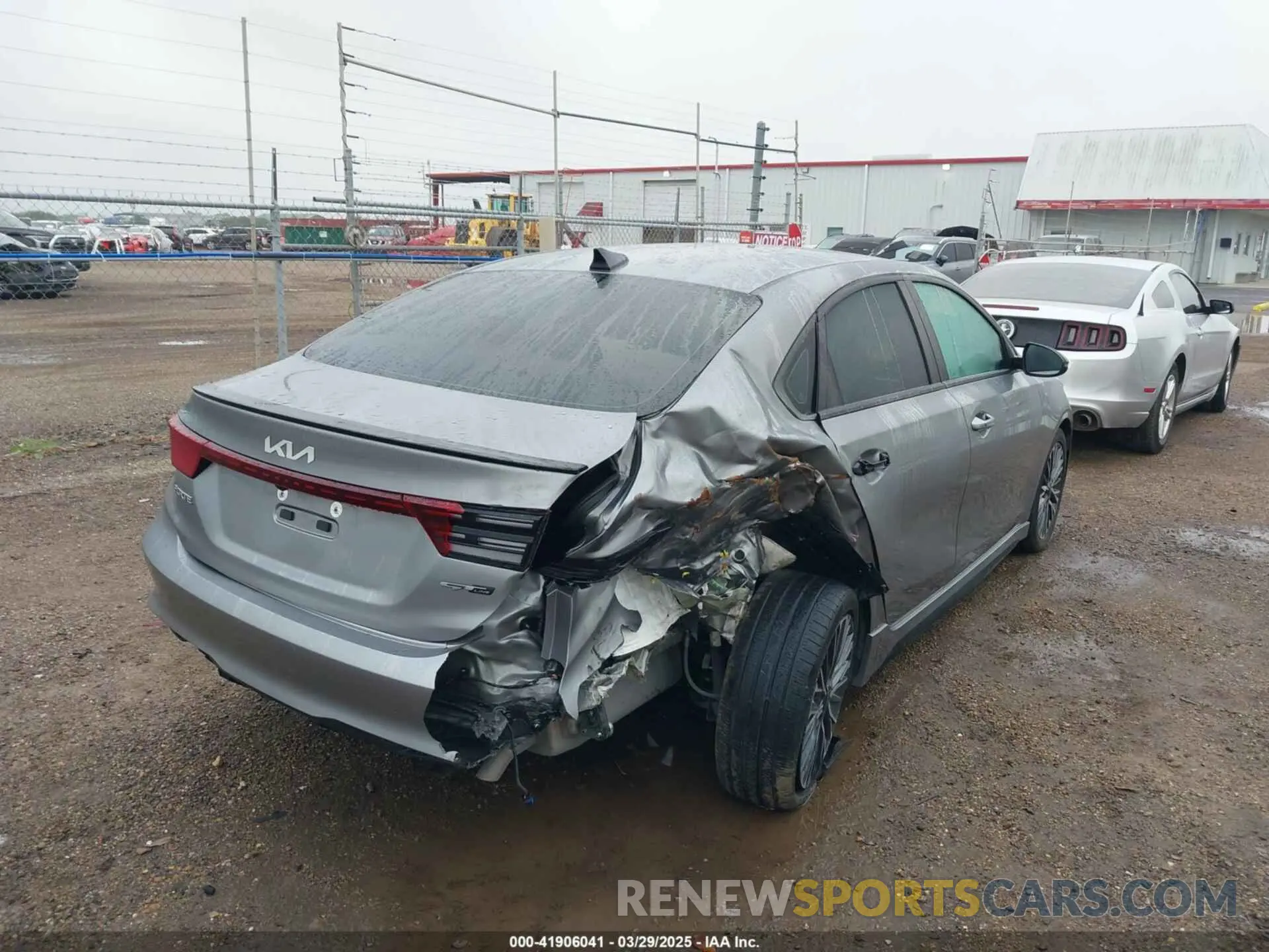 6 Photograph of a damaged car 3KPF54ADXRE724304 KIA FORTE 2024