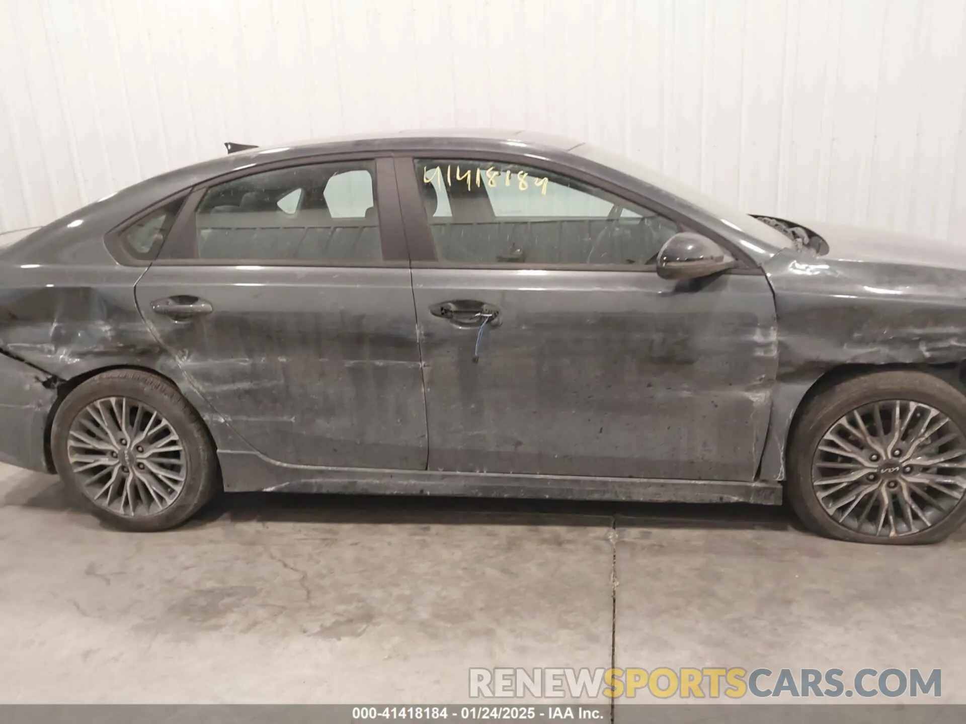 13 Photograph of a damaged car 3KPF54ADXRE738669 KIA FORTE 2024