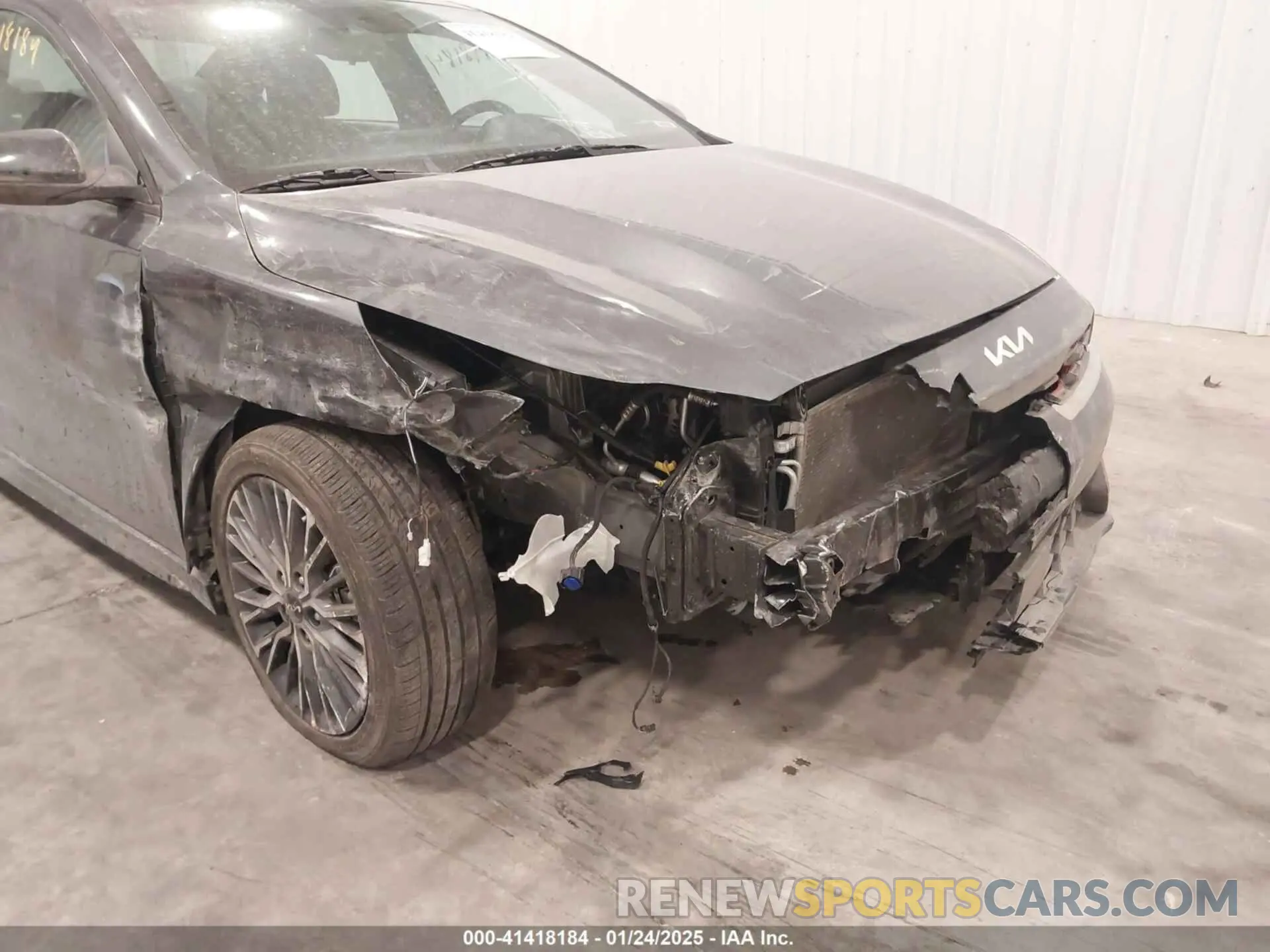 6 Photograph of a damaged car 3KPF54ADXRE738669 KIA FORTE 2024