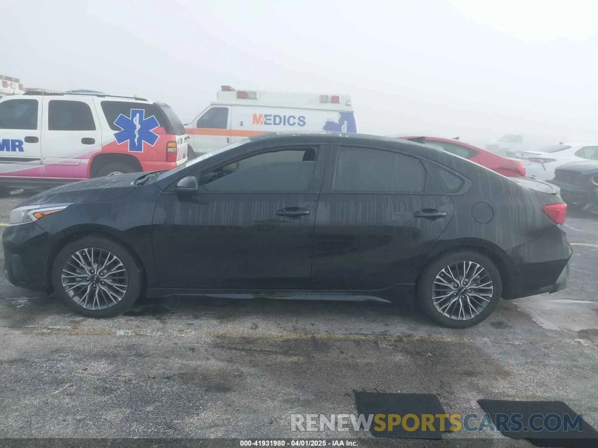 14 Photograph of a damaged car 3KPF54ADXRE742334 KIA FORTE 2024
