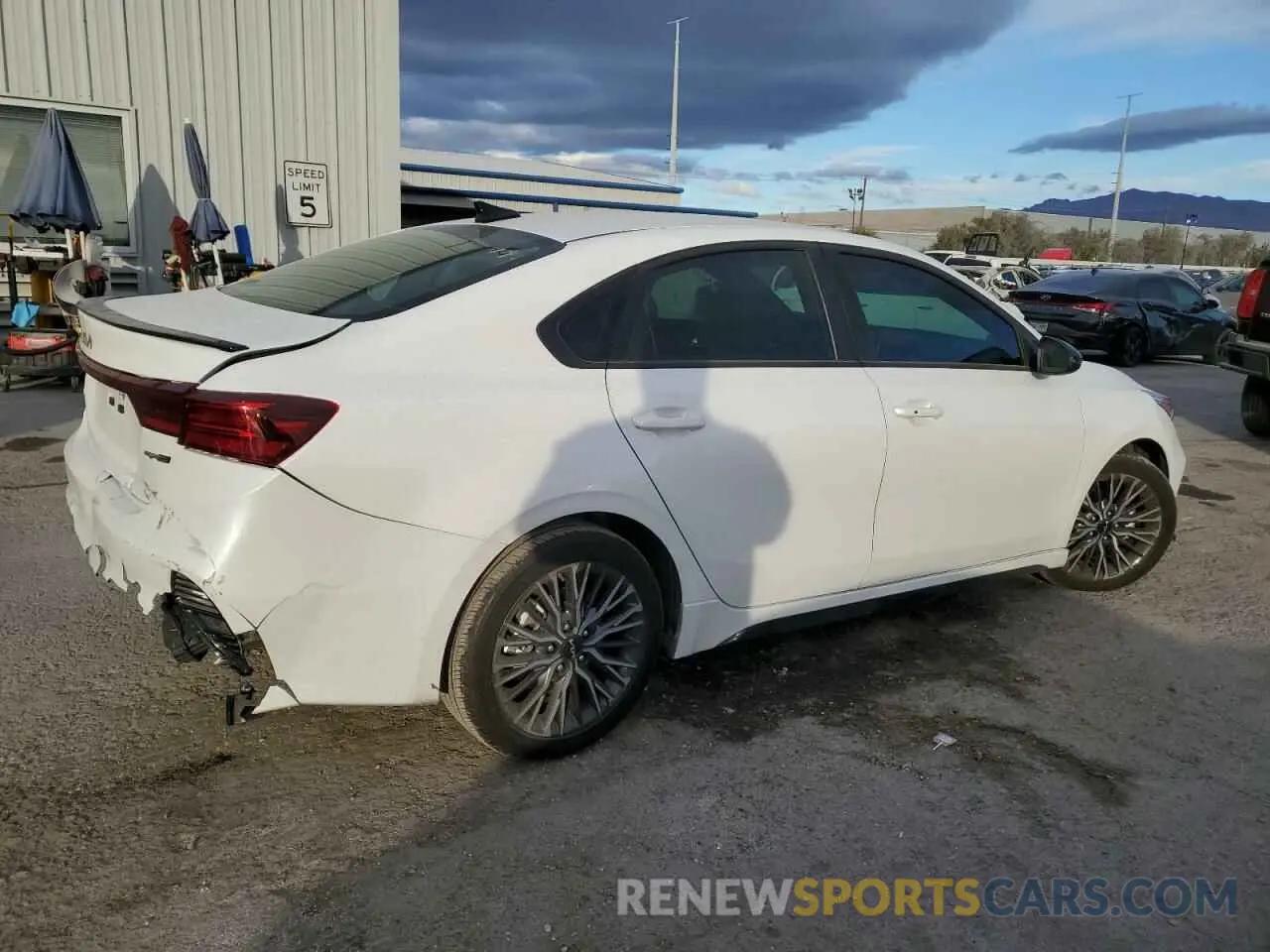 3 Photograph of a damaged car 3KPF54ADXRE769940 KIA FORTE 2024