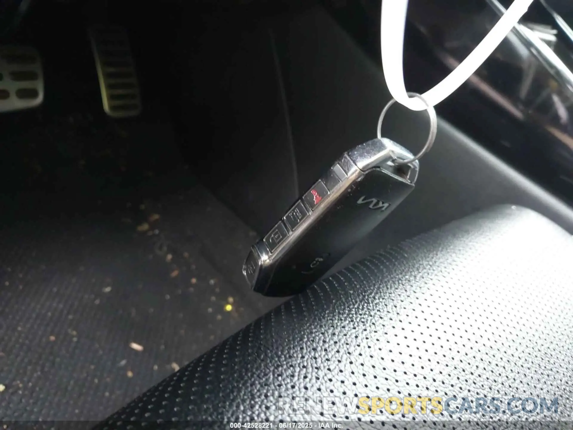 11 Photograph of a damaged car 3KPF54ADXRE816867 KIA FORTE 2024
