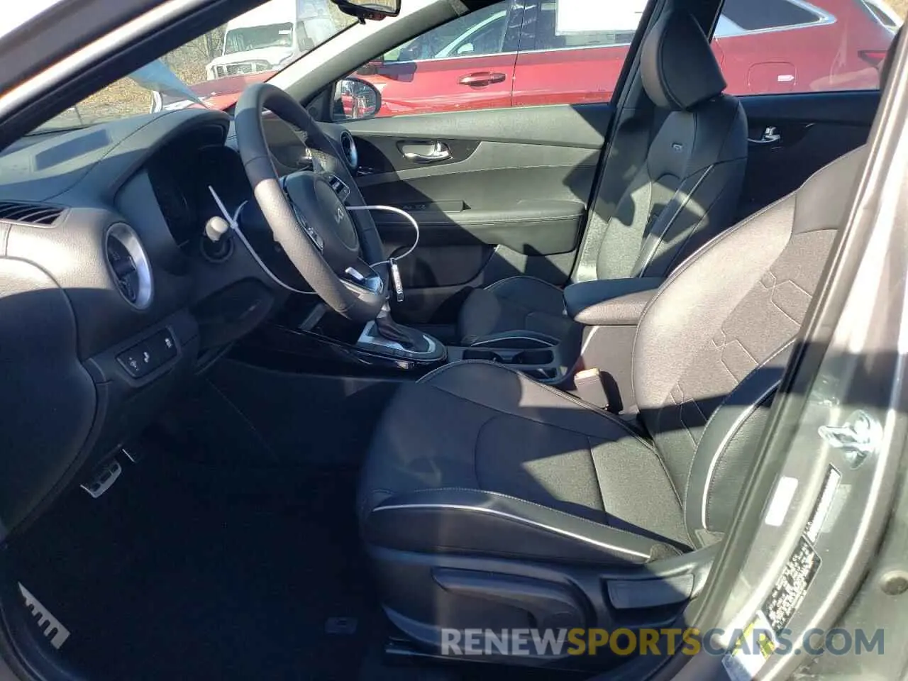 7 Photograph of a damaged car 3KPF54ADXRE828596 KIA FORTE 2024