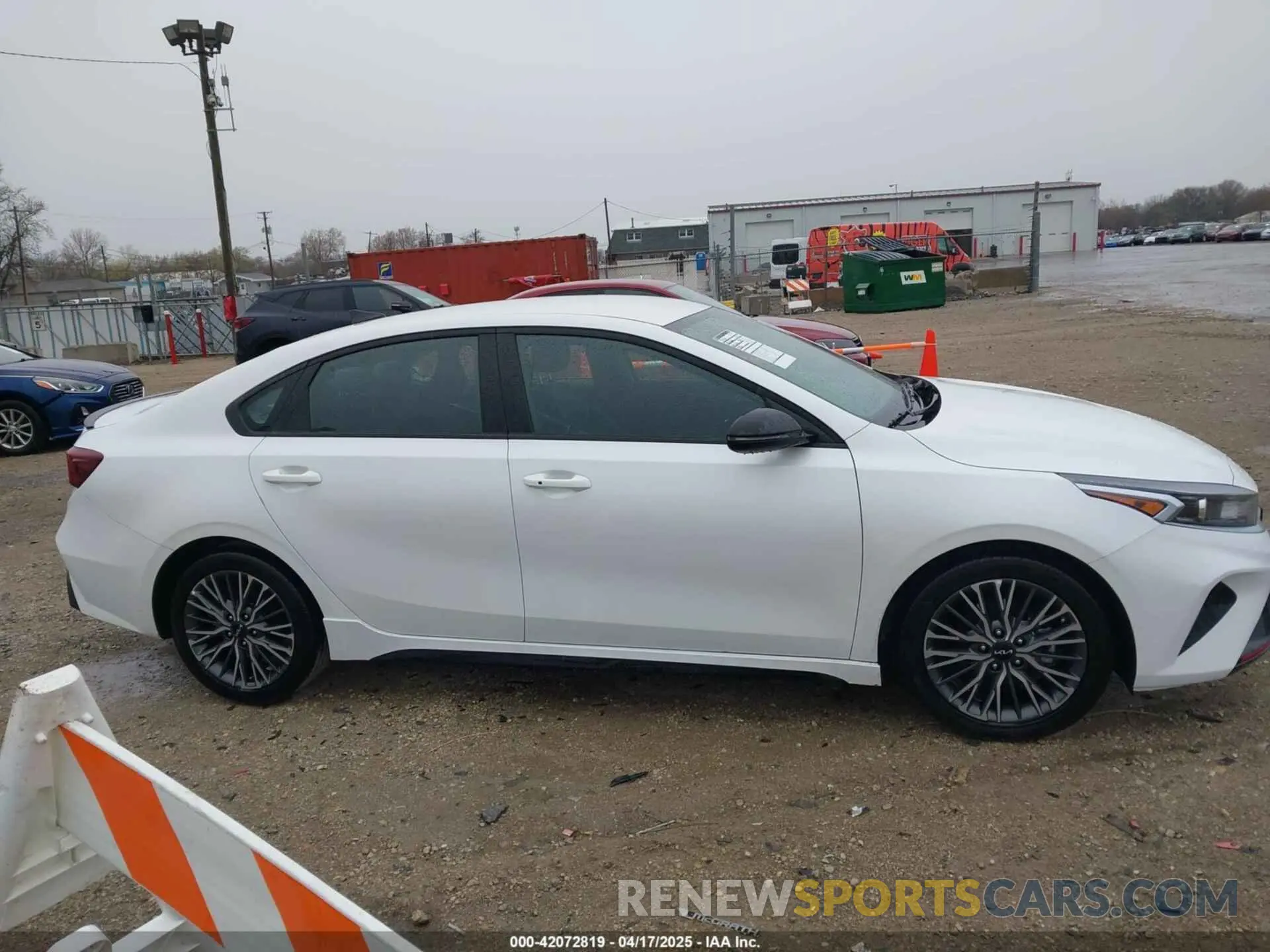 14 Photograph of a damaged car 3KPF54ADXRE829554 KIA FORTE 2024