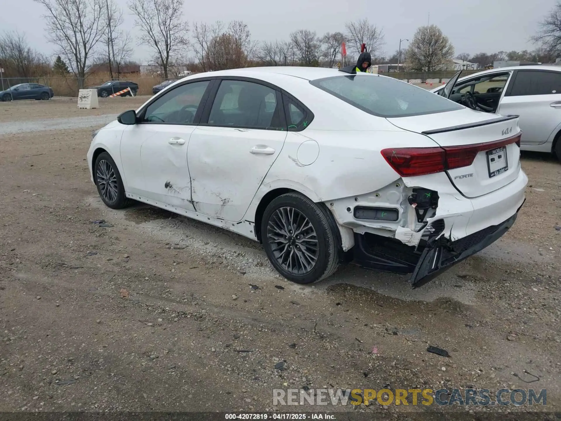 3 Photograph of a damaged car 3KPF54ADXRE829554 KIA FORTE 2024
