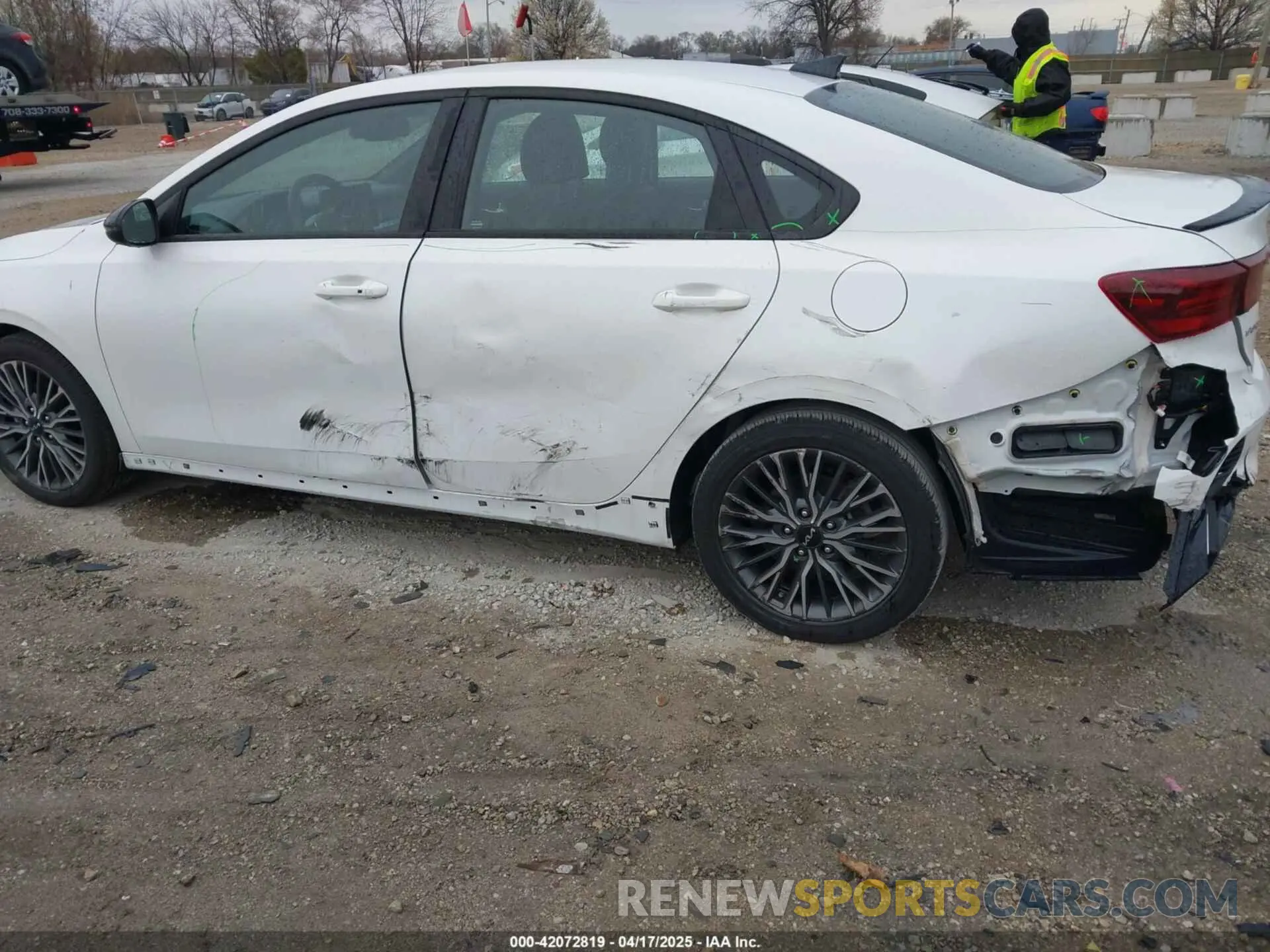 6 Photograph of a damaged car 3KPF54ADXRE829554 KIA FORTE 2024