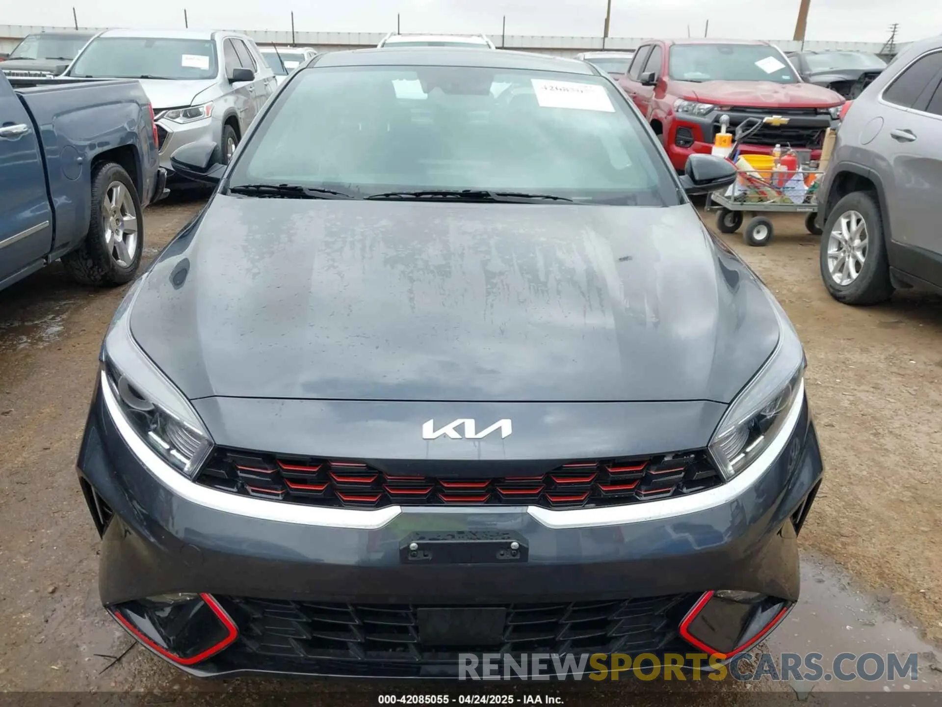 12 Photograph of a damaged car 3KPF54ADXRE833037 KIA FORTE 2024