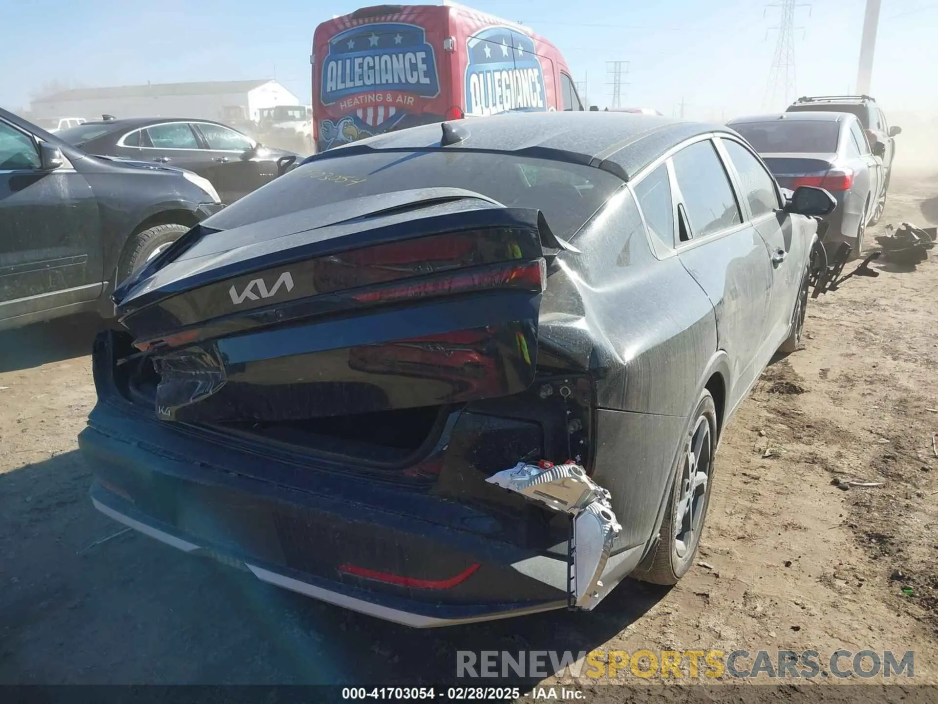 4 Photograph of a damaged car 3KPFT4DE0SE085186 KIA K4 2025