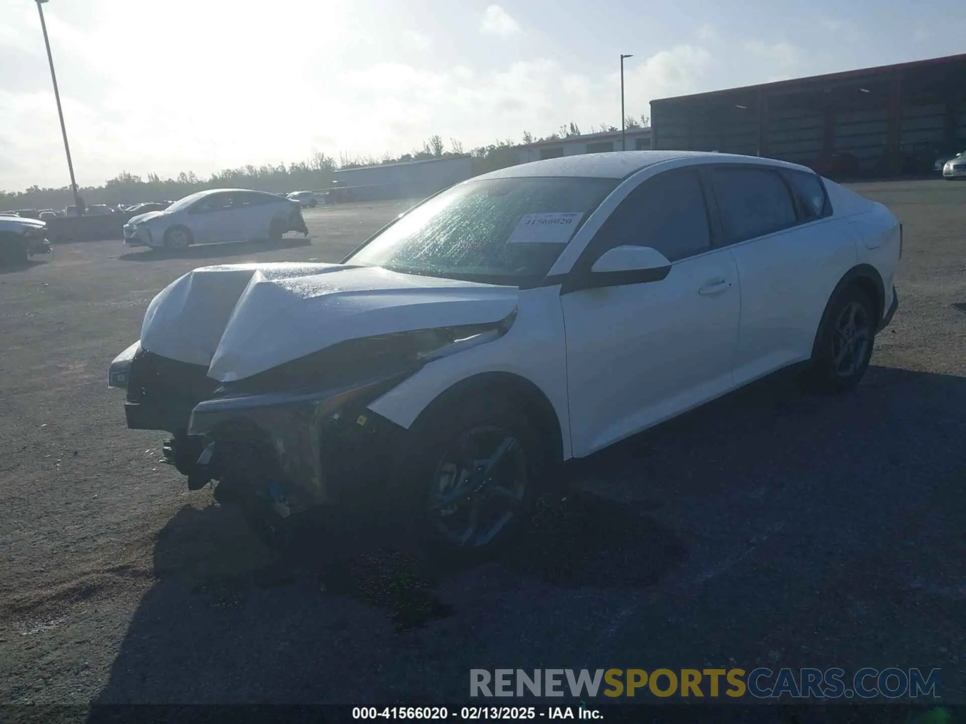 2 Photograph of a damaged car 3KPFT4DE1SE006012 KIA K4 2025