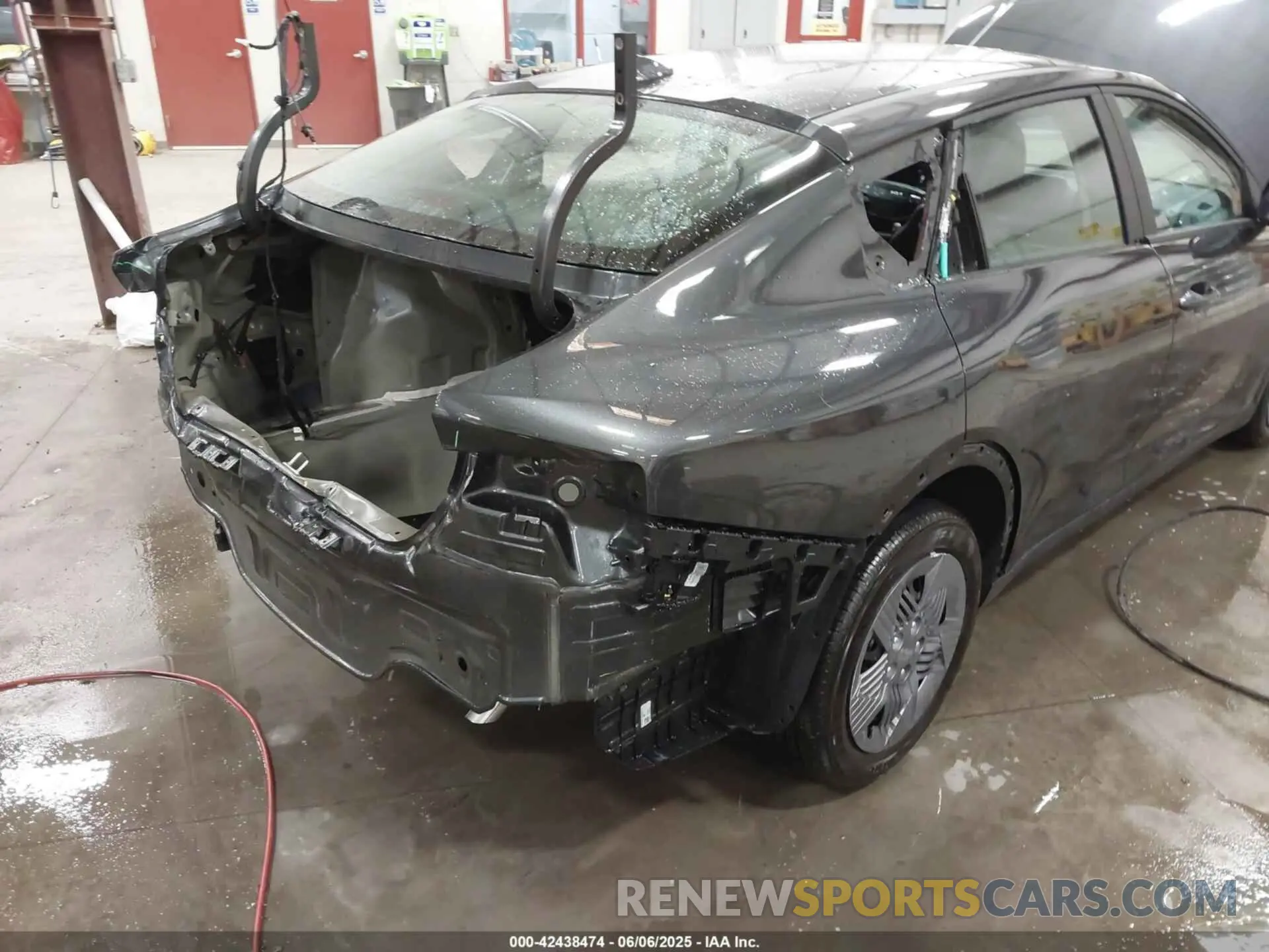 18 Photograph of a damaged car 3KPFT4DE1SE090798 KIA K4 2025