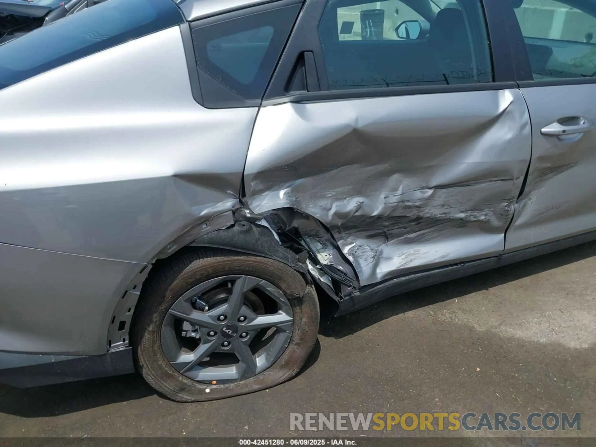6 Photograph of a damaged car 3KPFT4DE1SE094771 KIA K4 2025