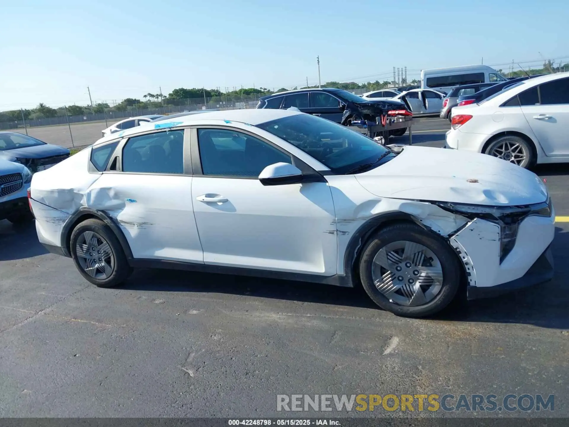 13 Photograph of a damaged car 3KPFT4DE2SE014166 KIA K4 2025