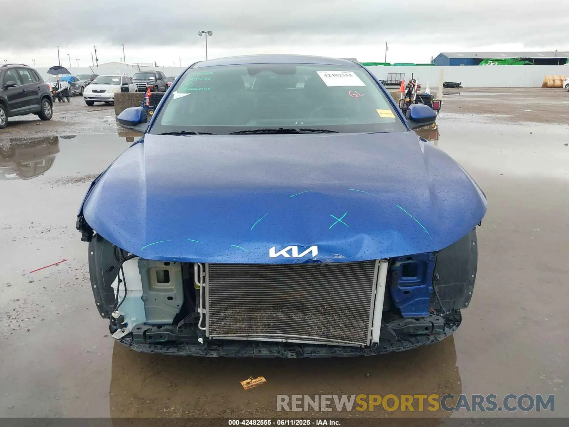 13 Photograph of a damaged car 3KPFT4DE2SE027886 KIA K4 2025