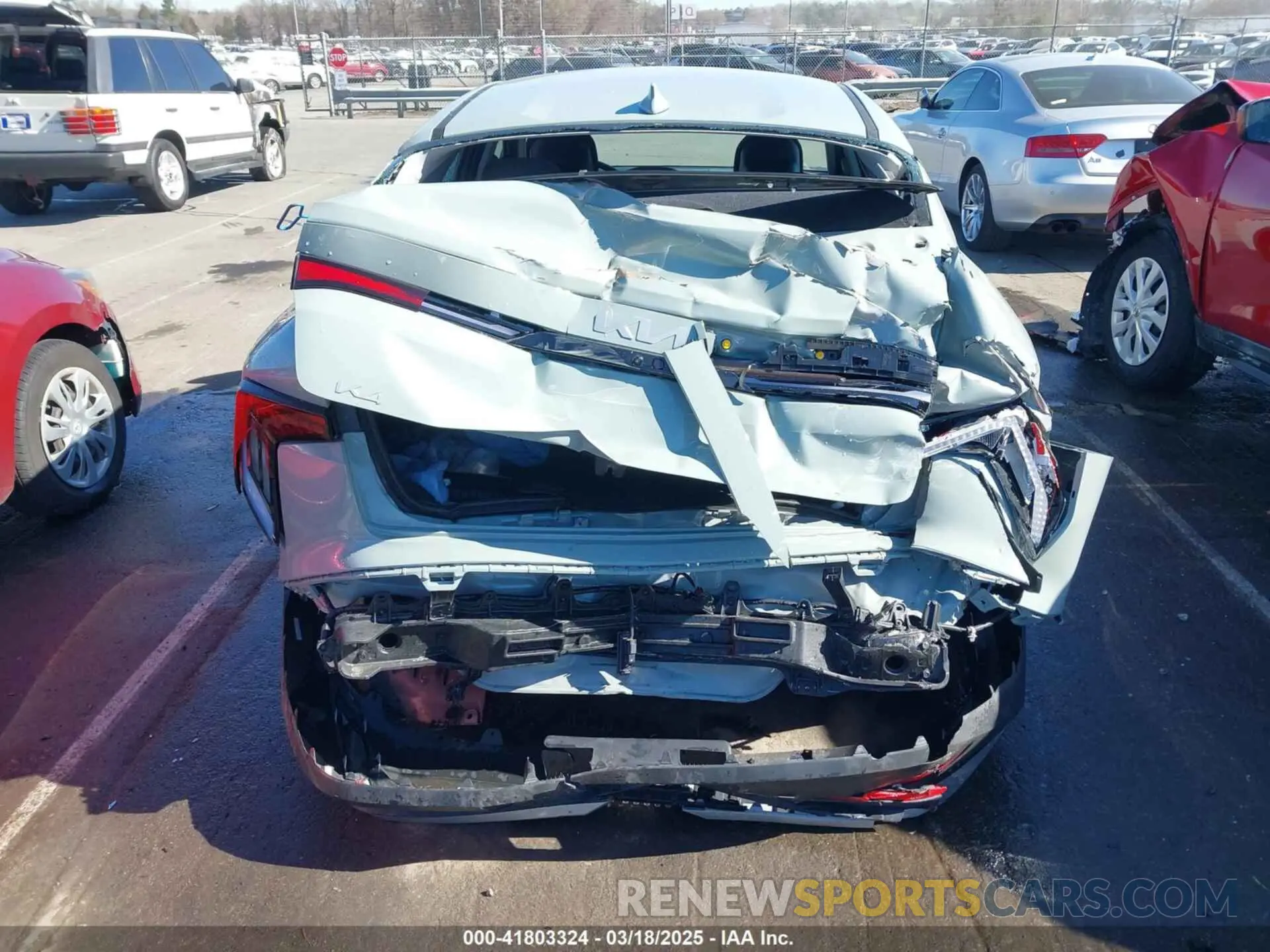 16 Photograph of a damaged car 3KPFT4DE2SE040962 KIA K4 2025