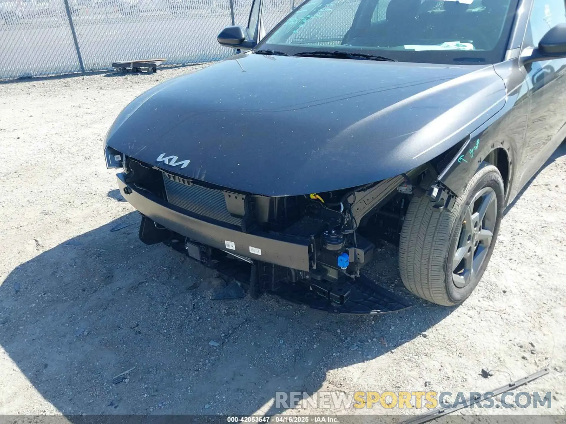 6 Photograph of a damaged car 3KPFT4DE2SE060628 KIA K4 2025