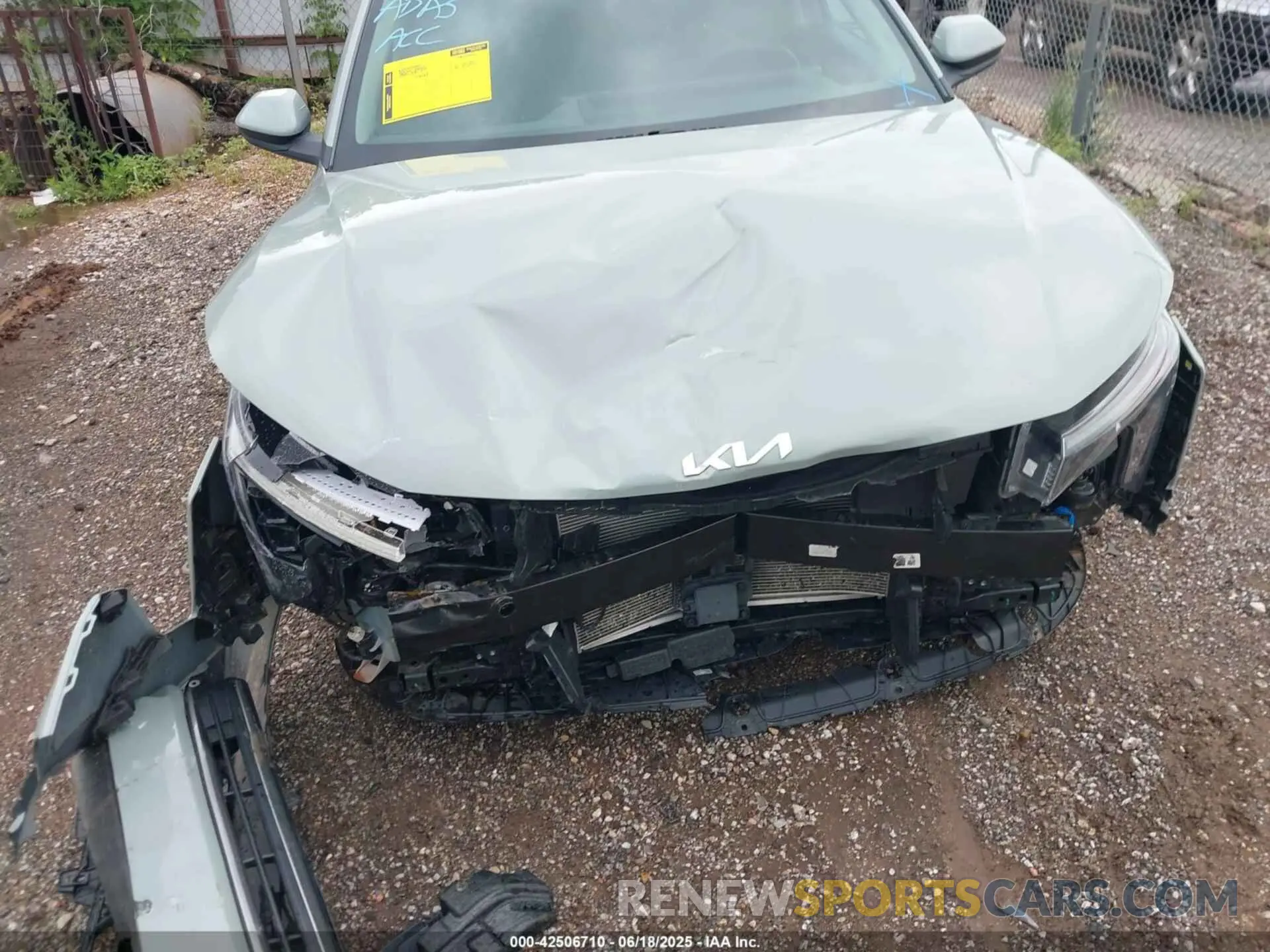 6 Photograph of a damaged car 3KPFT4DE4SE026576 KIA K4 2025