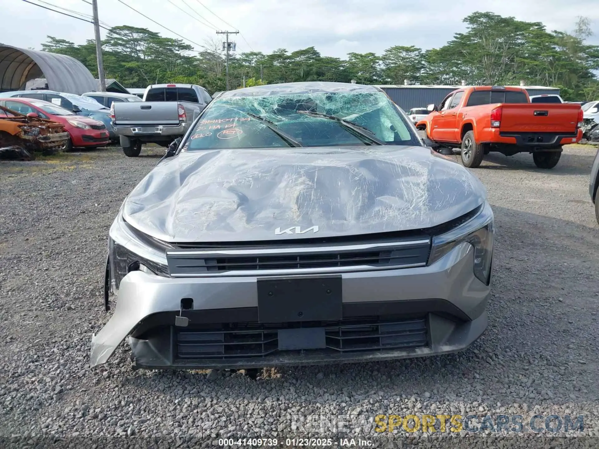 12 Photograph of a damaged car 3KPFT4DE4SE026612 KIA K4 2025