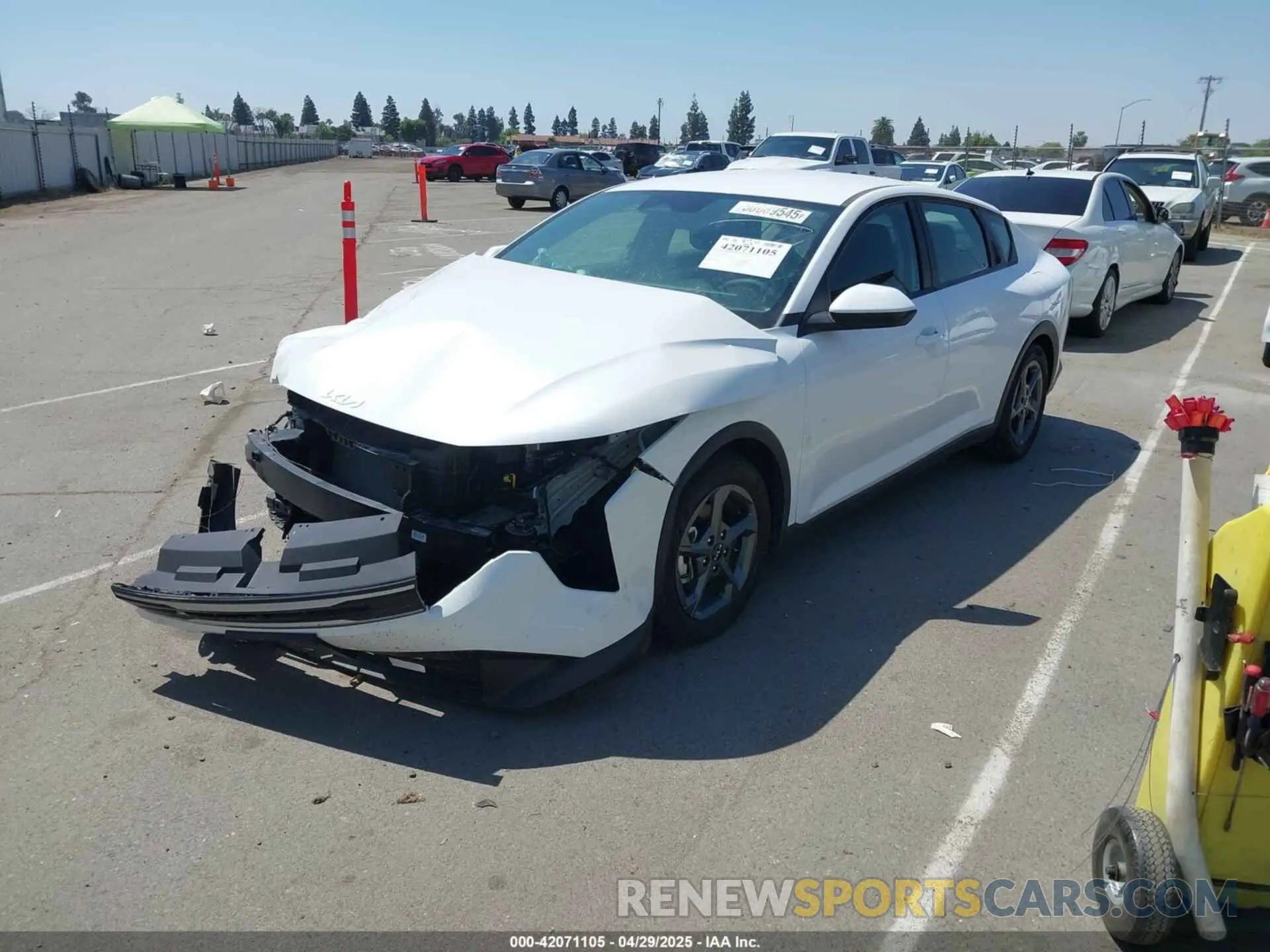 2 Photograph of a damaged car 3KPFT4DE5SE022813 KIA K4 2025