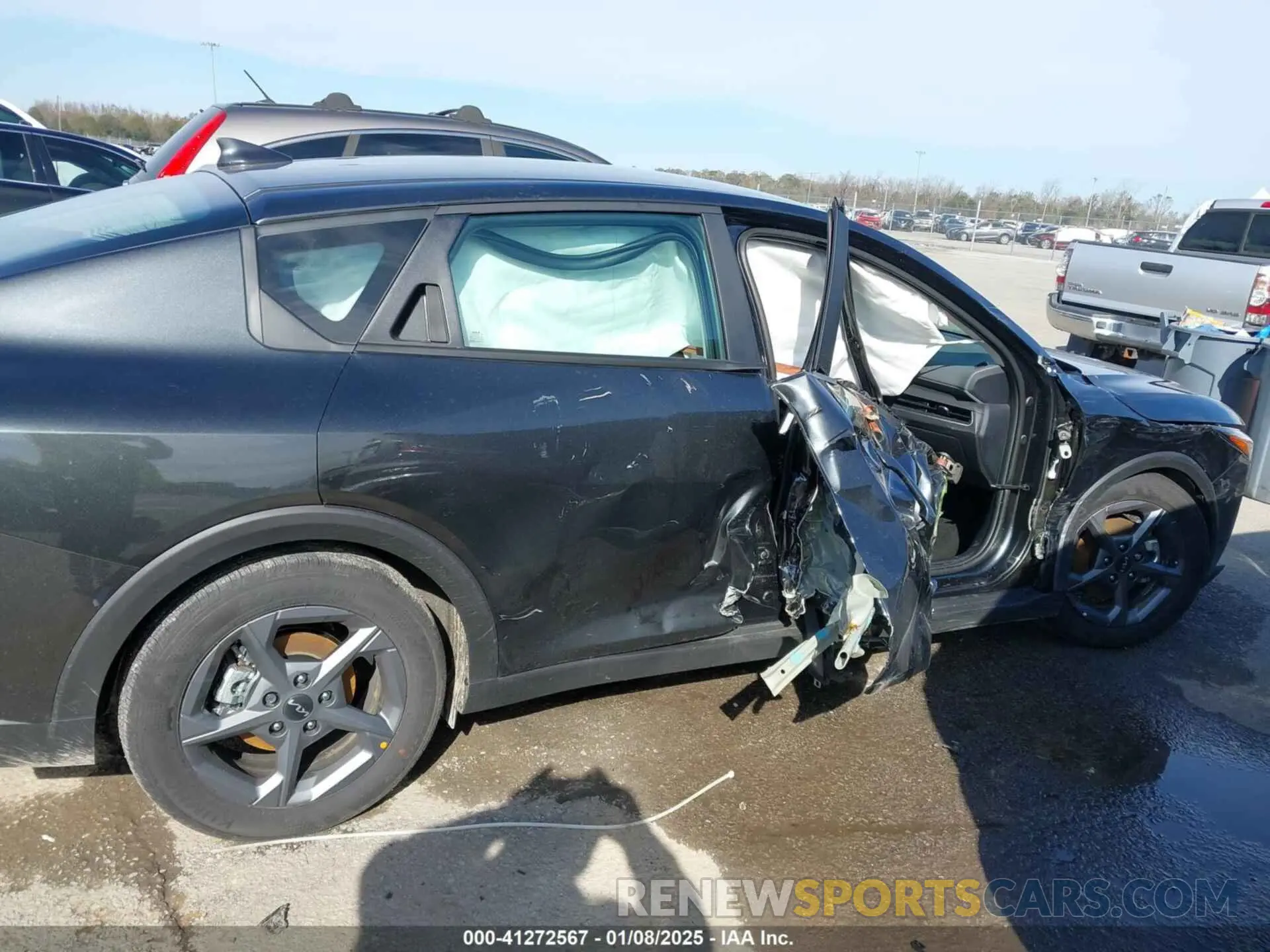 13 Photograph of a damaged car 3KPFT4DE6SE012887 KIA K4 2025